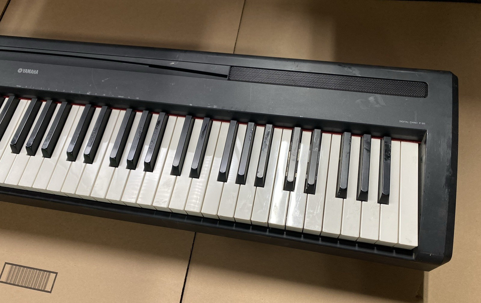 Yamaha P-95B 88-Key Digital Piano