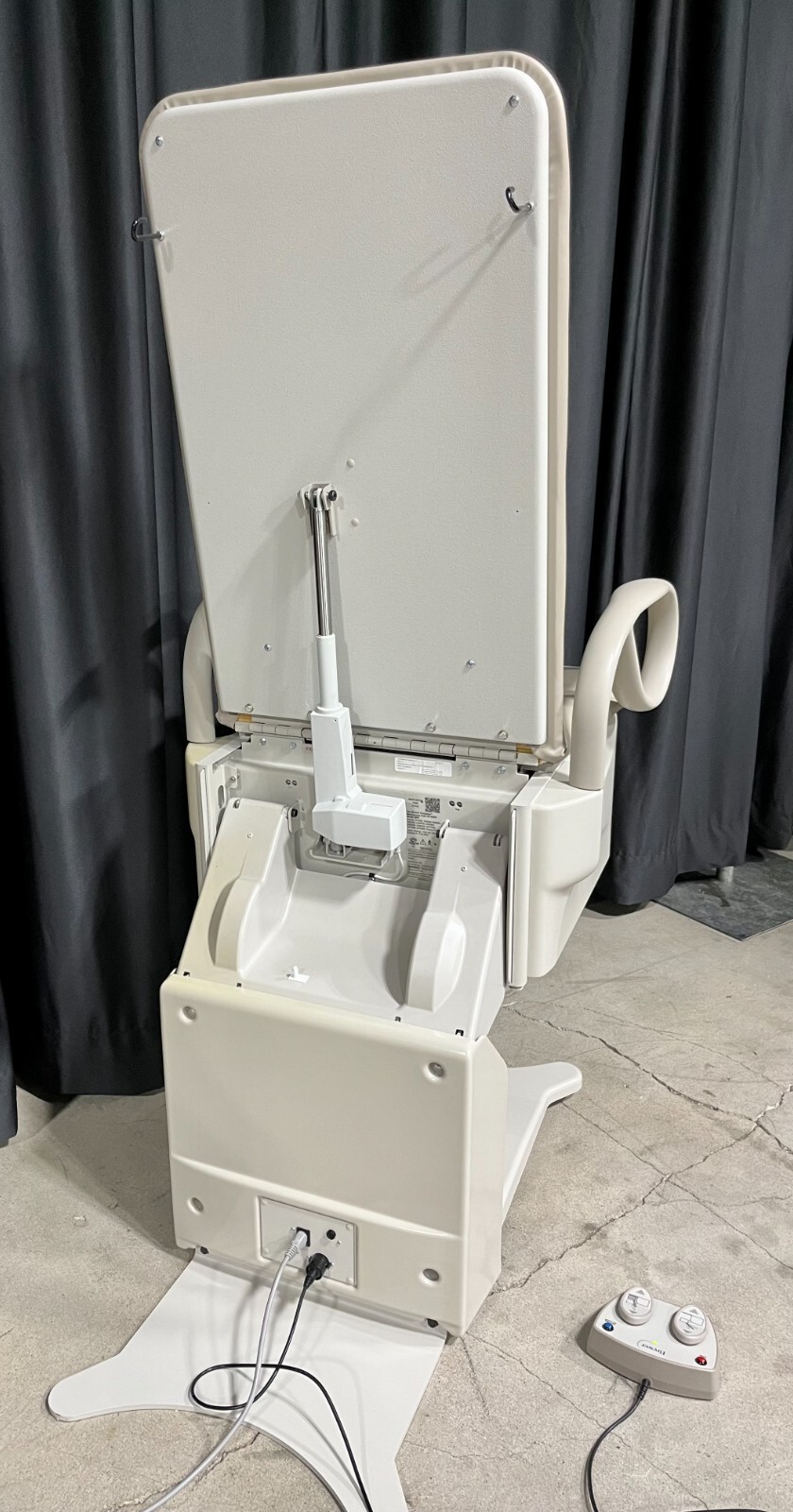 Brewer 5801 FLEX Access High-Low Exam Table