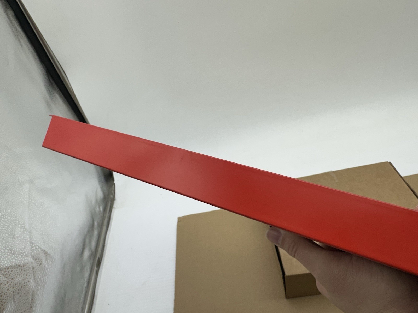 Snap-on KRA380 Roll Cab Sliding Parts Tray 21.5'' Wide x 6'' Deep x 1'' High Red