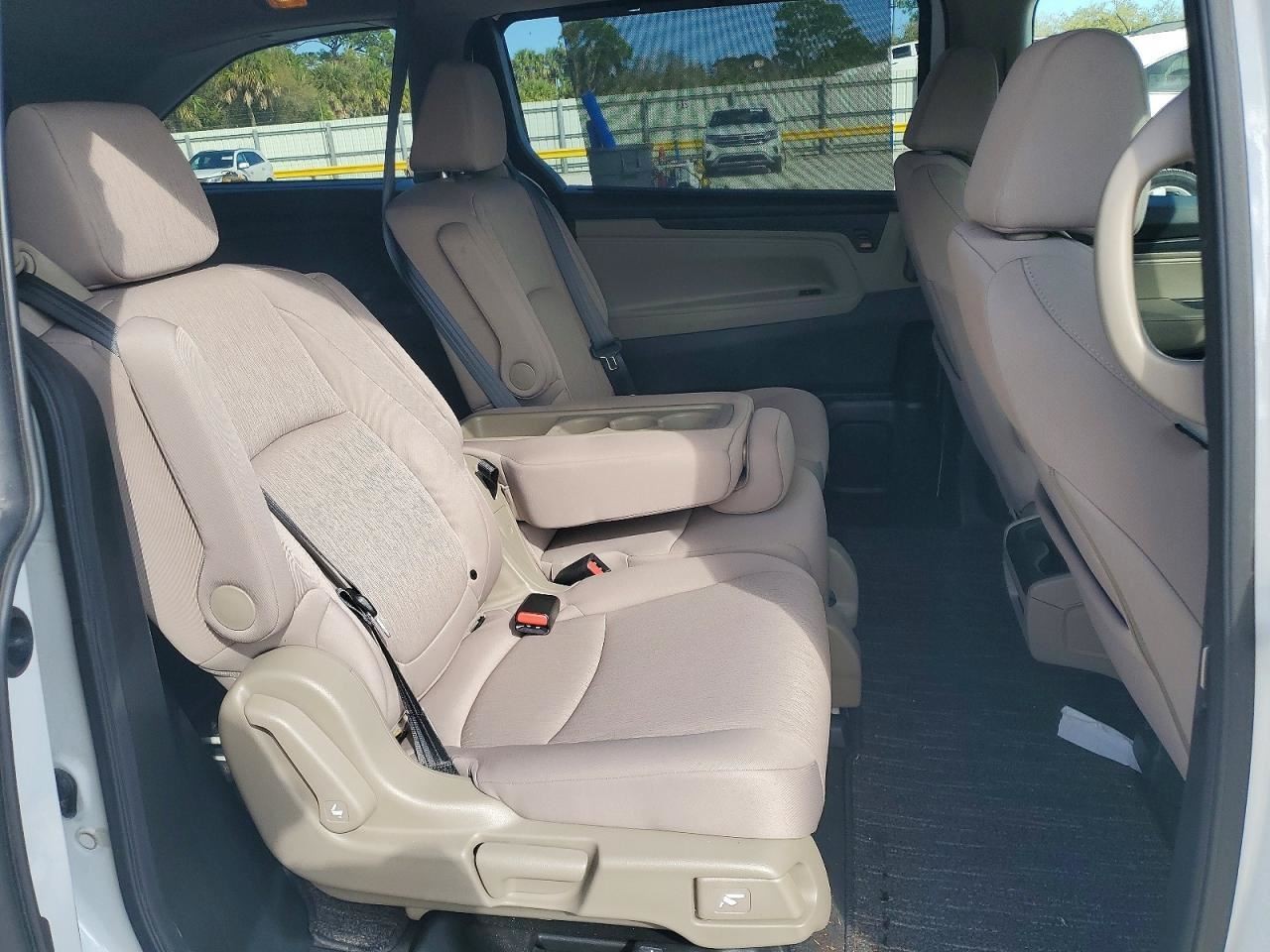 ODYSSEY 2022 Glove Box 5002912