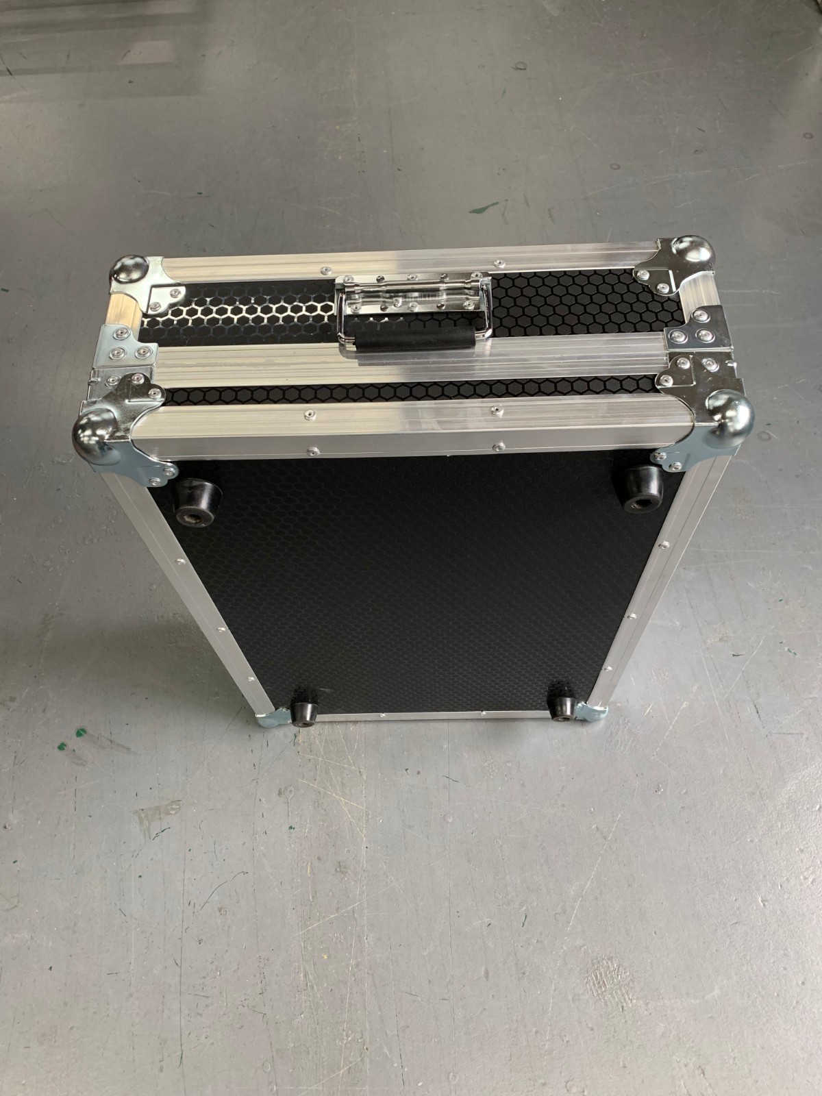 empty case road case for Command Wing 3 desk on pc MA3