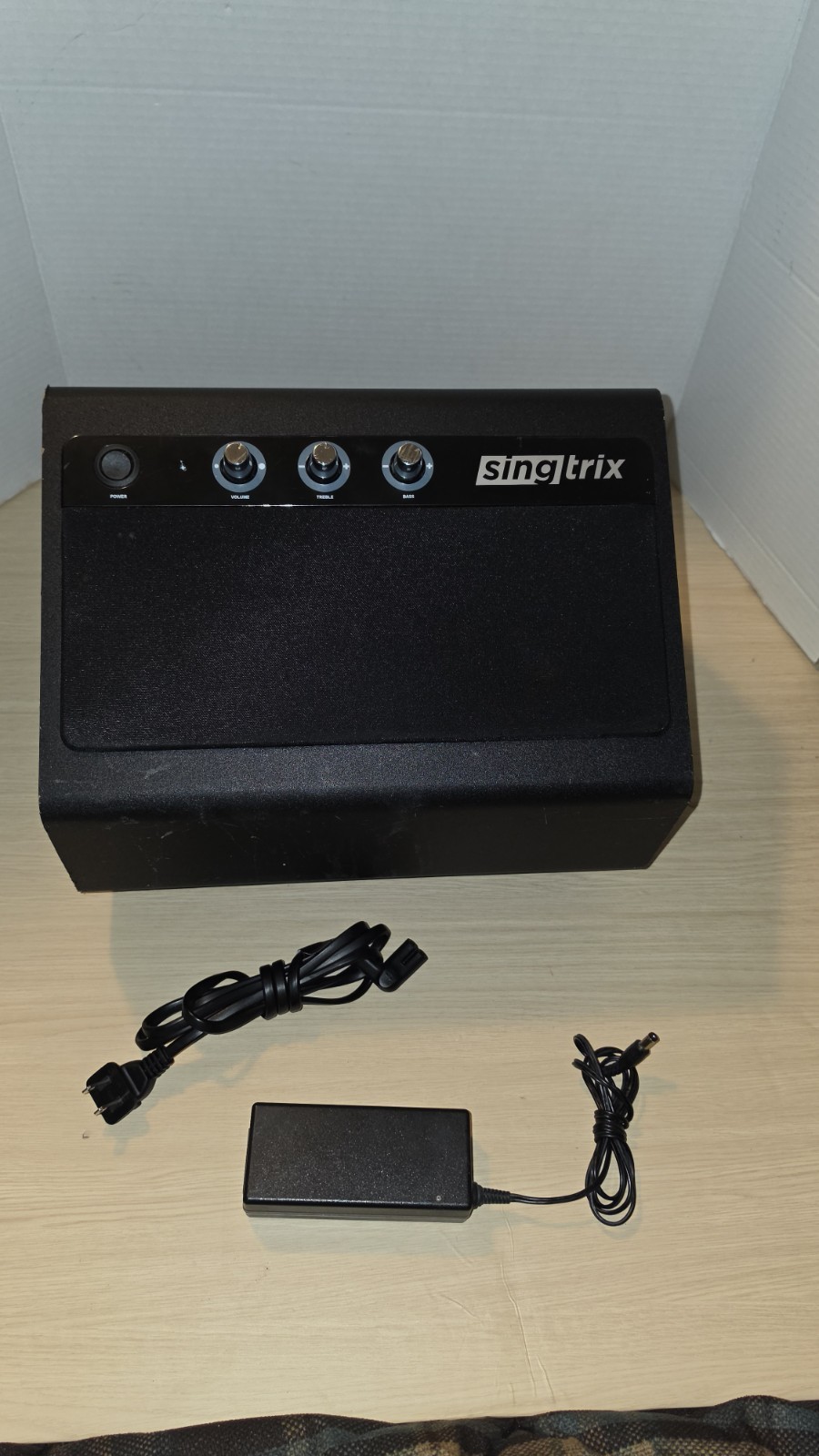Singtrix Karaoke 2.1 PA Multimedia Subwoofer VOXX 136-5502 40W-W Ac Adapter-read