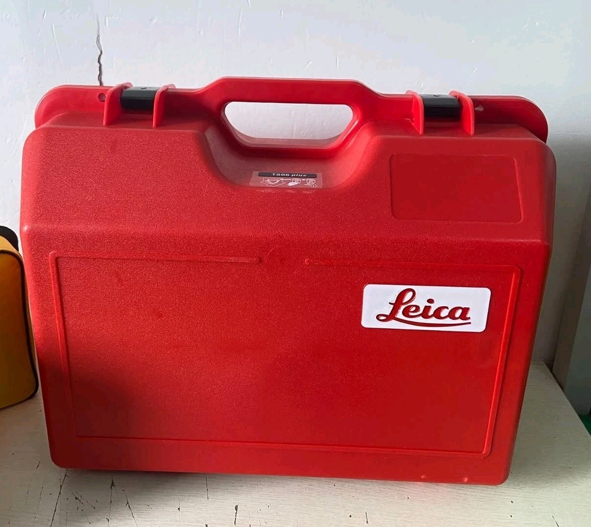New LEICA  TOTAL STATION Hard Carrying CASE for TS02 And TS06