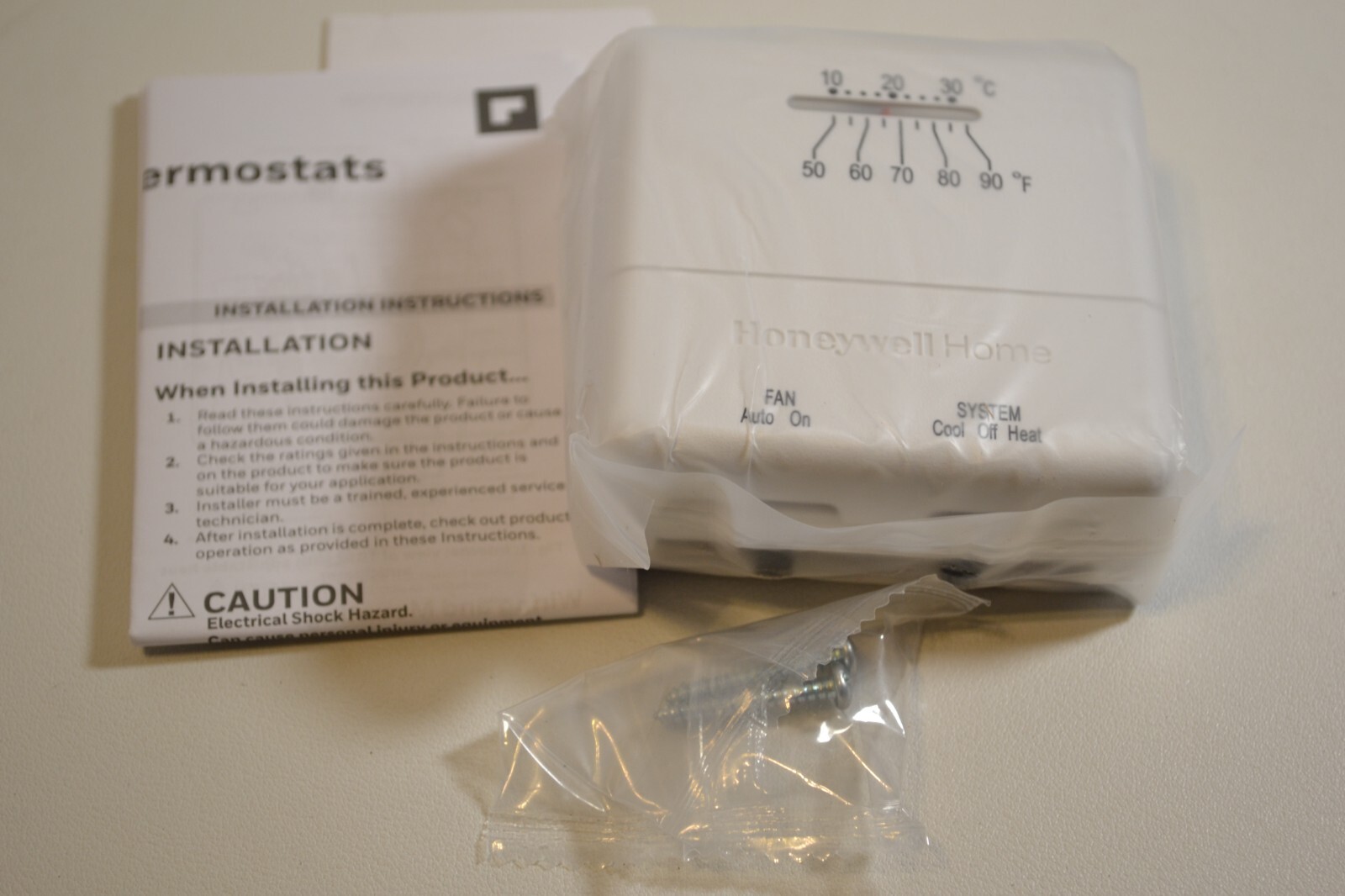 HONEYWELL T812C1000 24 VAC HEATING COOLING THERMOSTAT RZ255350