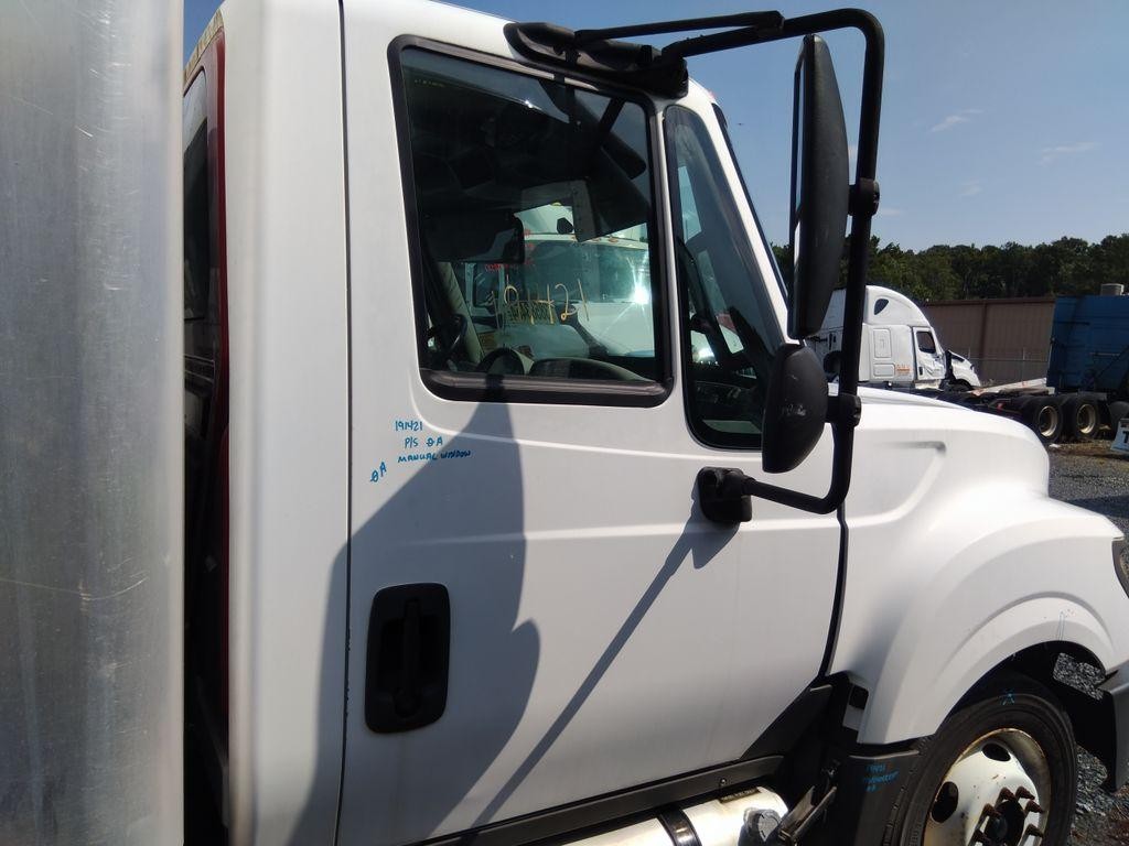 For 2014 INTERNATIONAL TERRASTAR 2010-2015 DOOR ASSEMBLY Right ,  MD