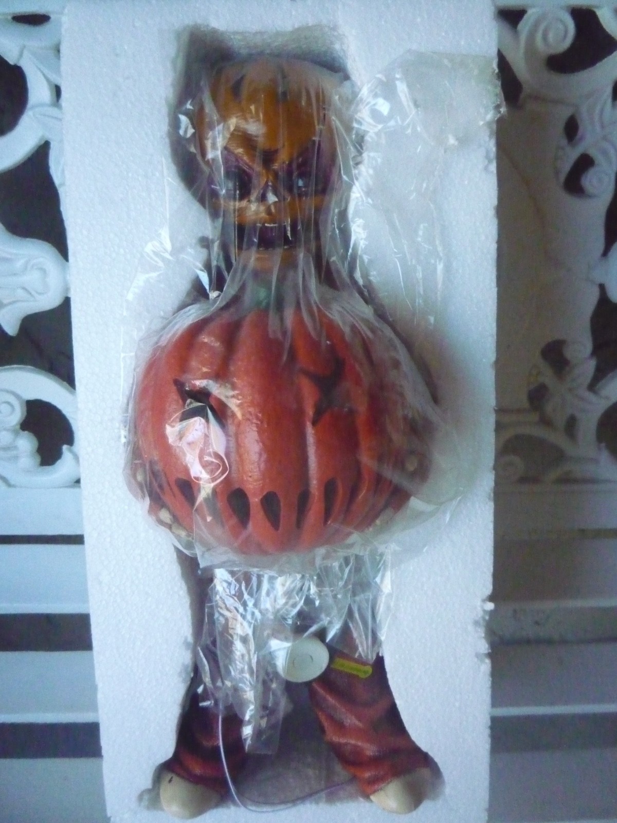Celebrity own Halloween Spirit rare *ALIEN PUMPKIN MOVIE MONSTER* Save $ w/ P/U