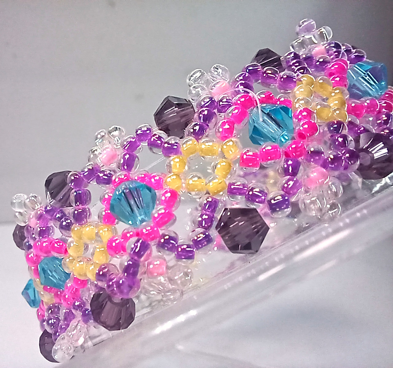 Handcrafted Beaded Bracelet - Vibrant & Unique Design"