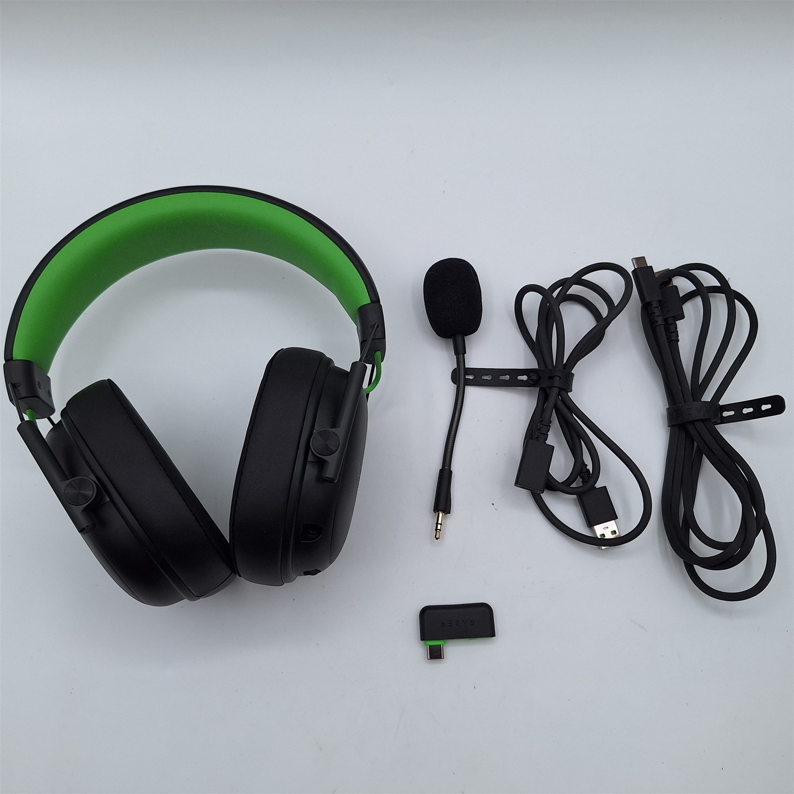 Razer BlackShark V3 X HyperSpeed Wireless Gaming Headset for Xbox - Black