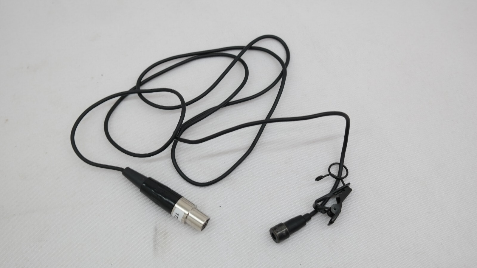 4 Pin Connector Omni Lavalier Microphone Black    TF