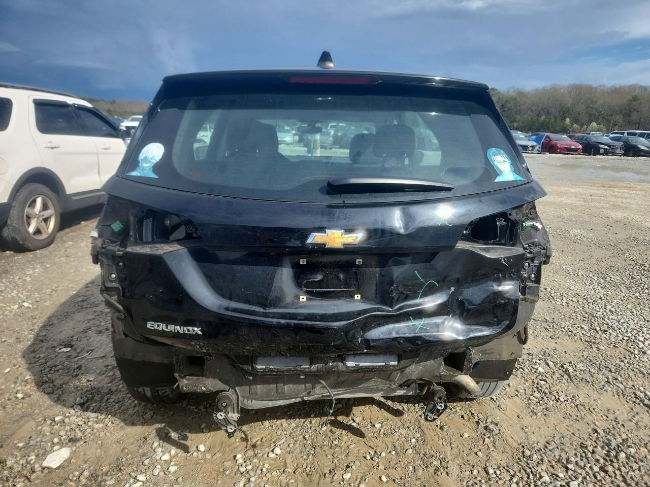 EQUINOX 2018 Glove Box 5024611