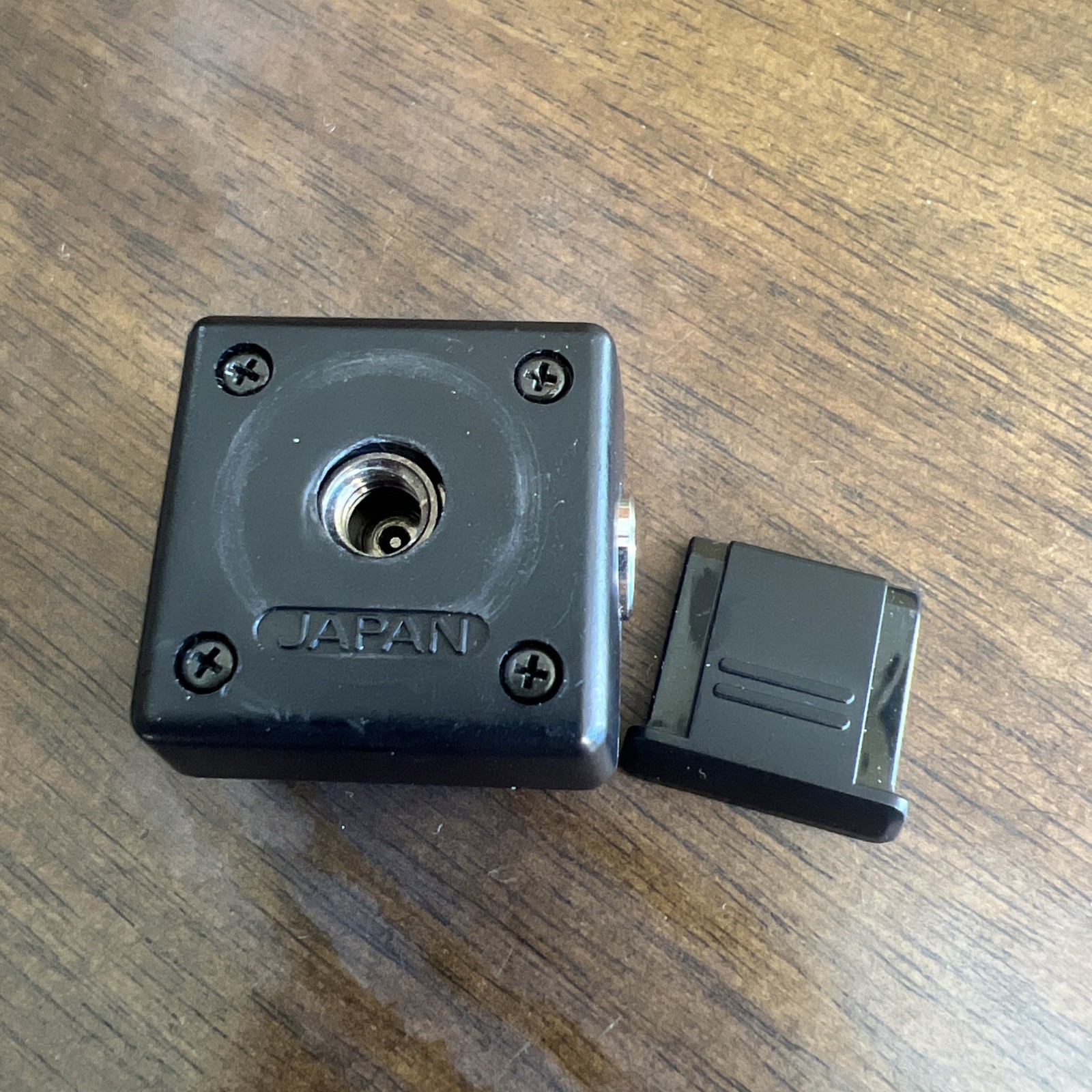 Nikon AS-10 TTL Multi-Flash Adapter