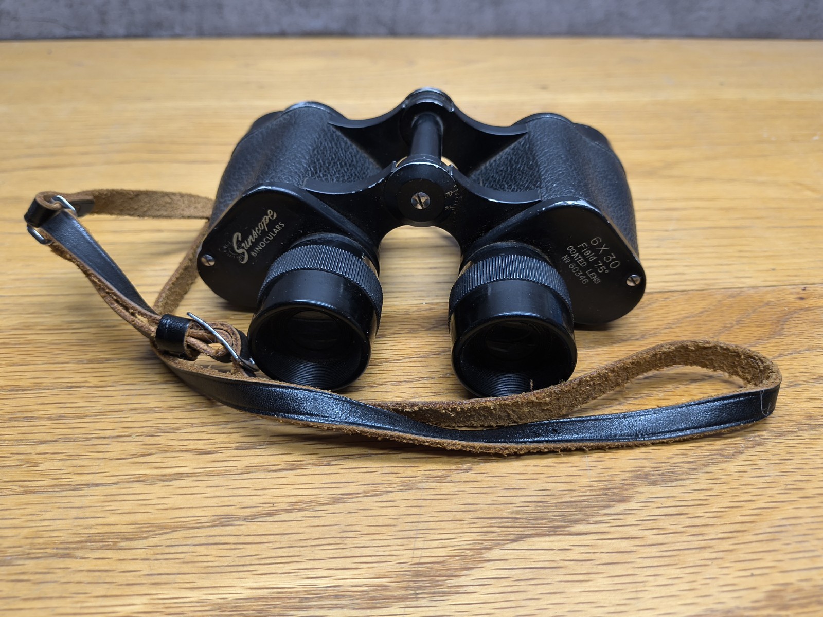 Vintage SUNSCOPE  6 X 30 - 7.5 degrees Binoculars Japan