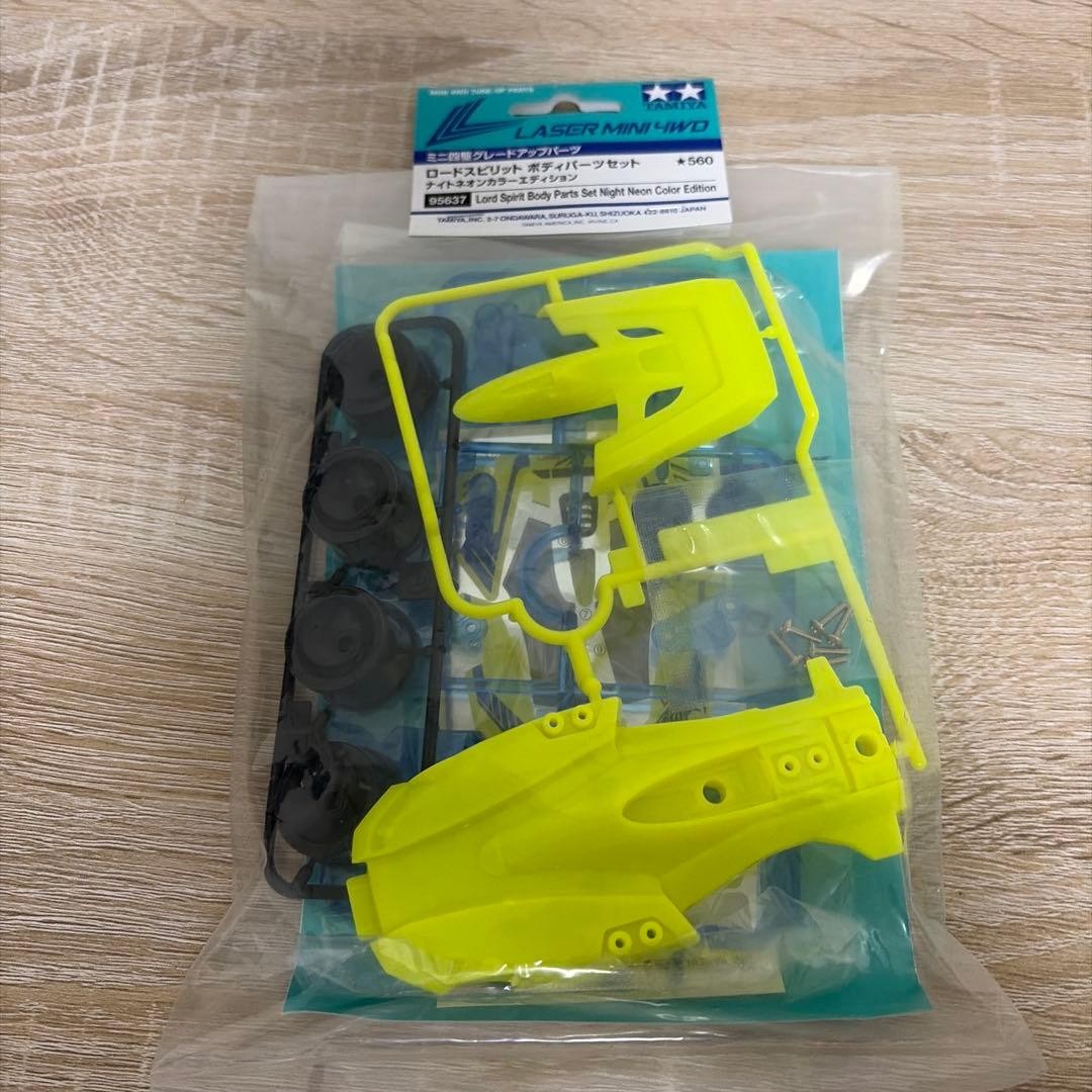 Tamiyia Mini 4WD Road Spirit Body Parts Set Neon Night Color Edition