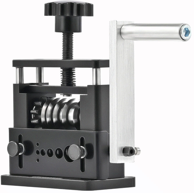 Manual Wire Stripping Machine with Hand Crank, 6 Channels & 5 Blades