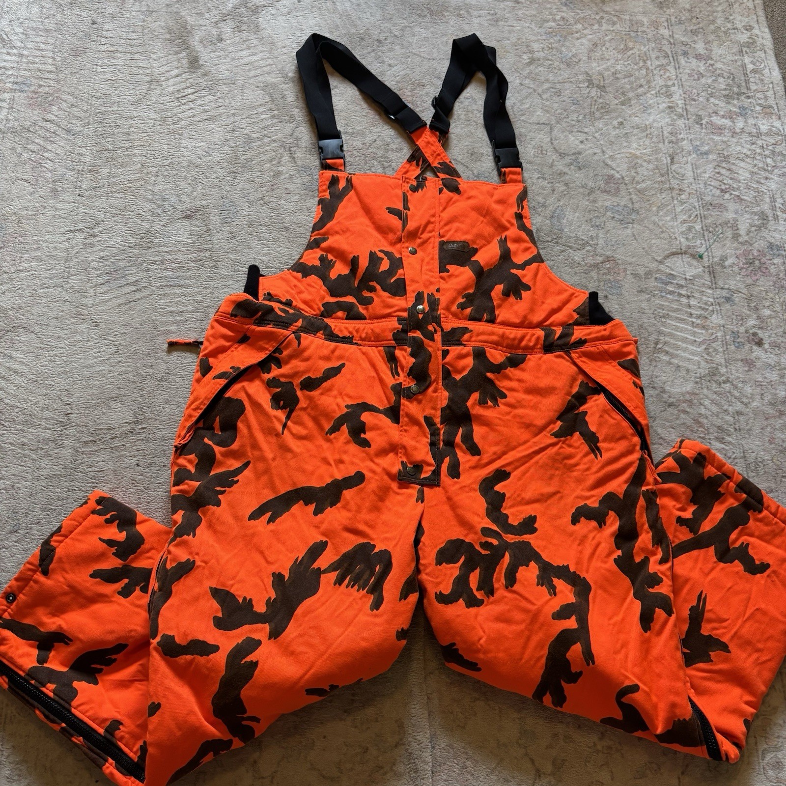 EUC Orange Blaze CABELA’S Quilted Hunting Bib Overalls Size 4XL CAMO Zip & Snap