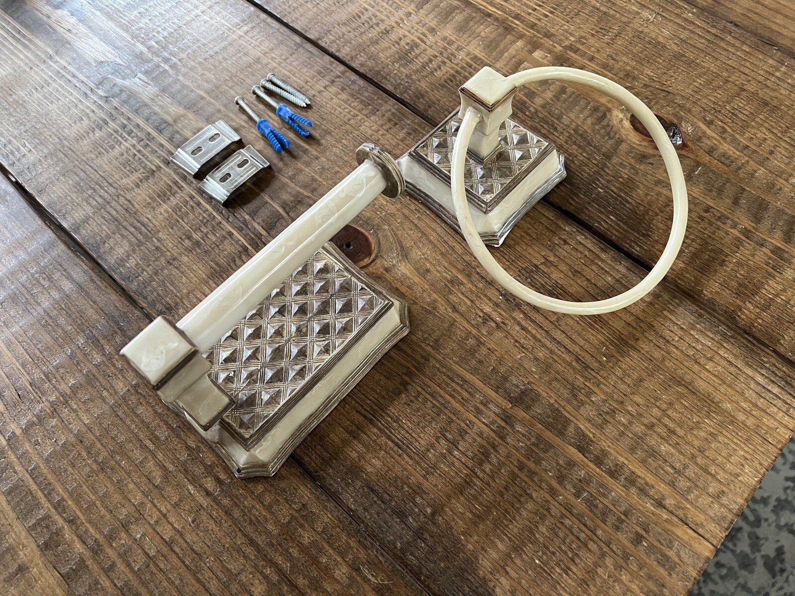 Towel Ring and Toilet Paper Combo