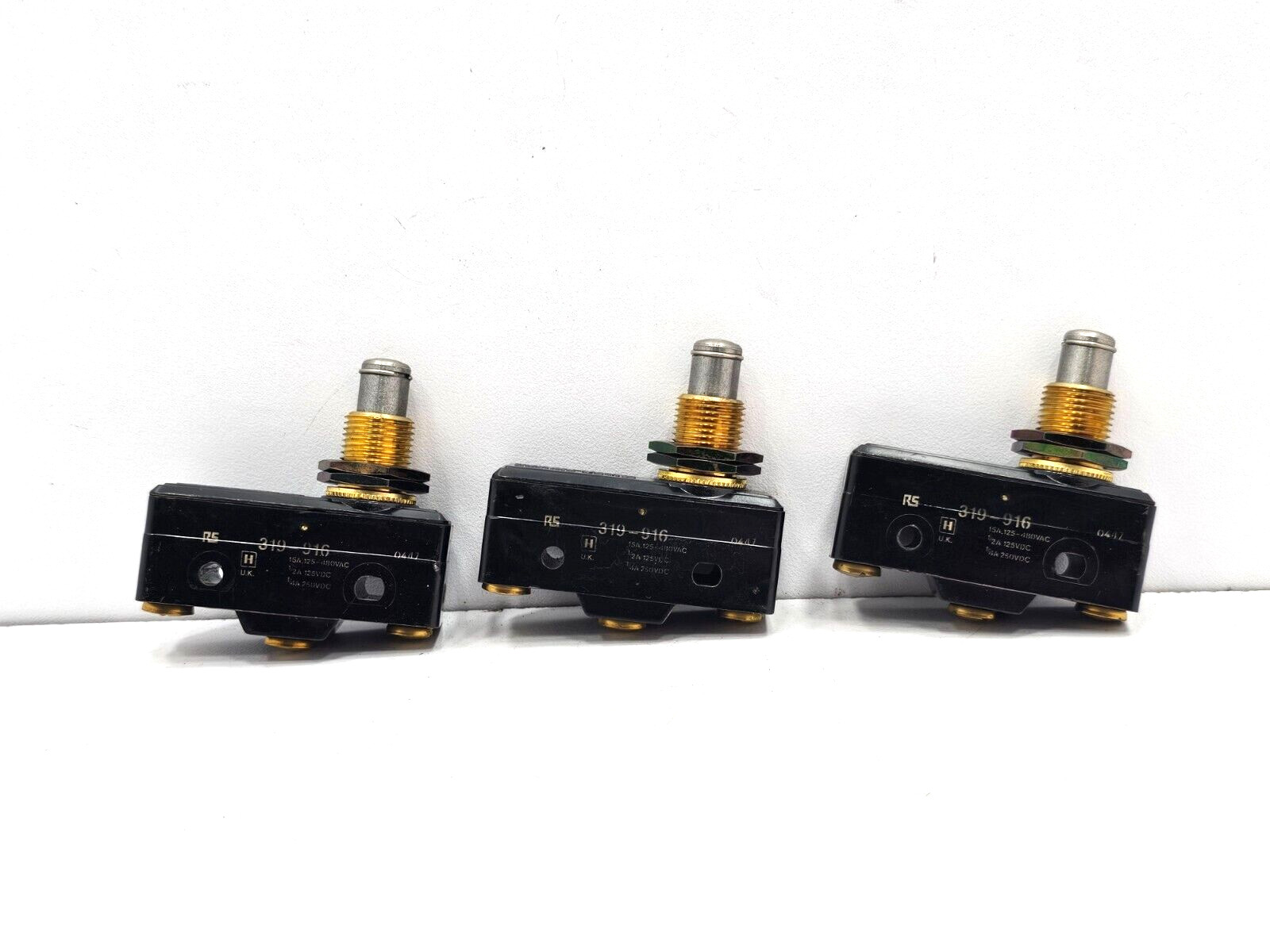 319-916 HONEYWELL PLUNGER MICRO SWITCH LOT OF 3