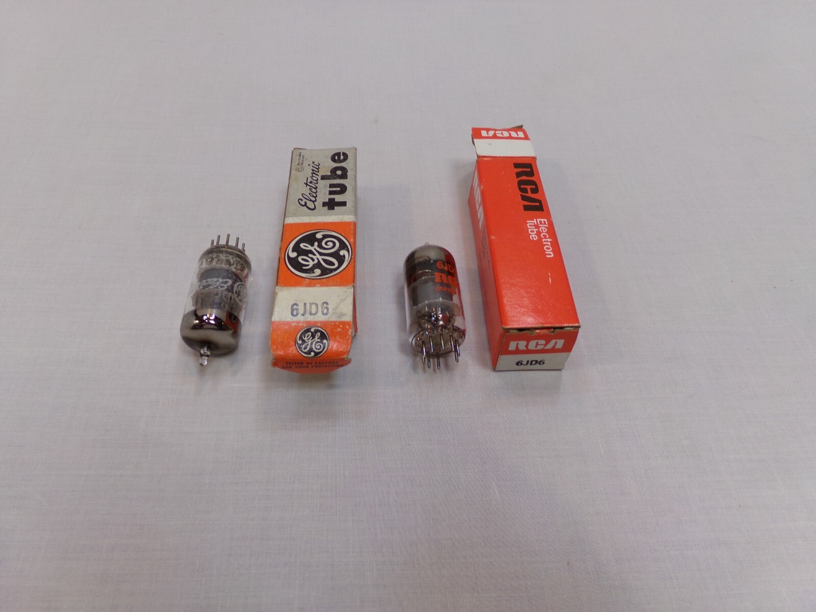 GE / RCA Electron Tube / Fuse - 6JD6 X2 - (MyNote) 62