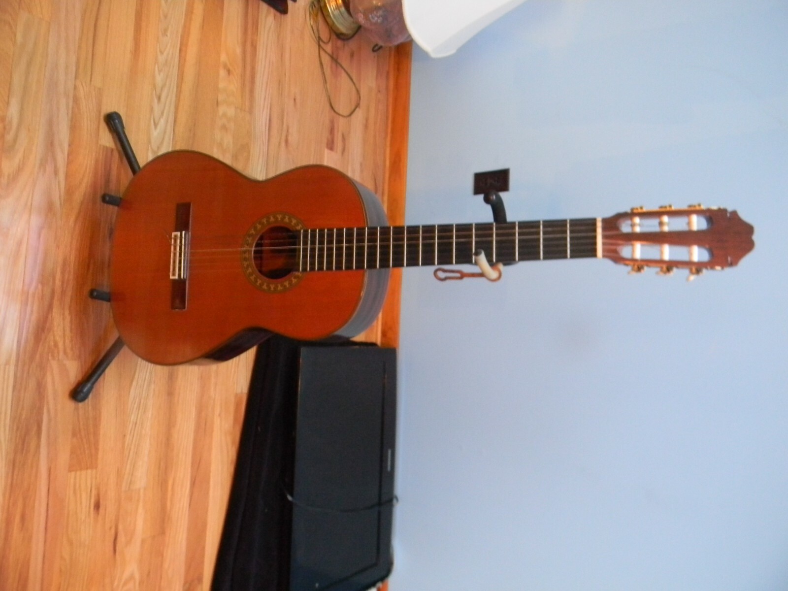 Angel Rosados  classical guitar model no.BA 50