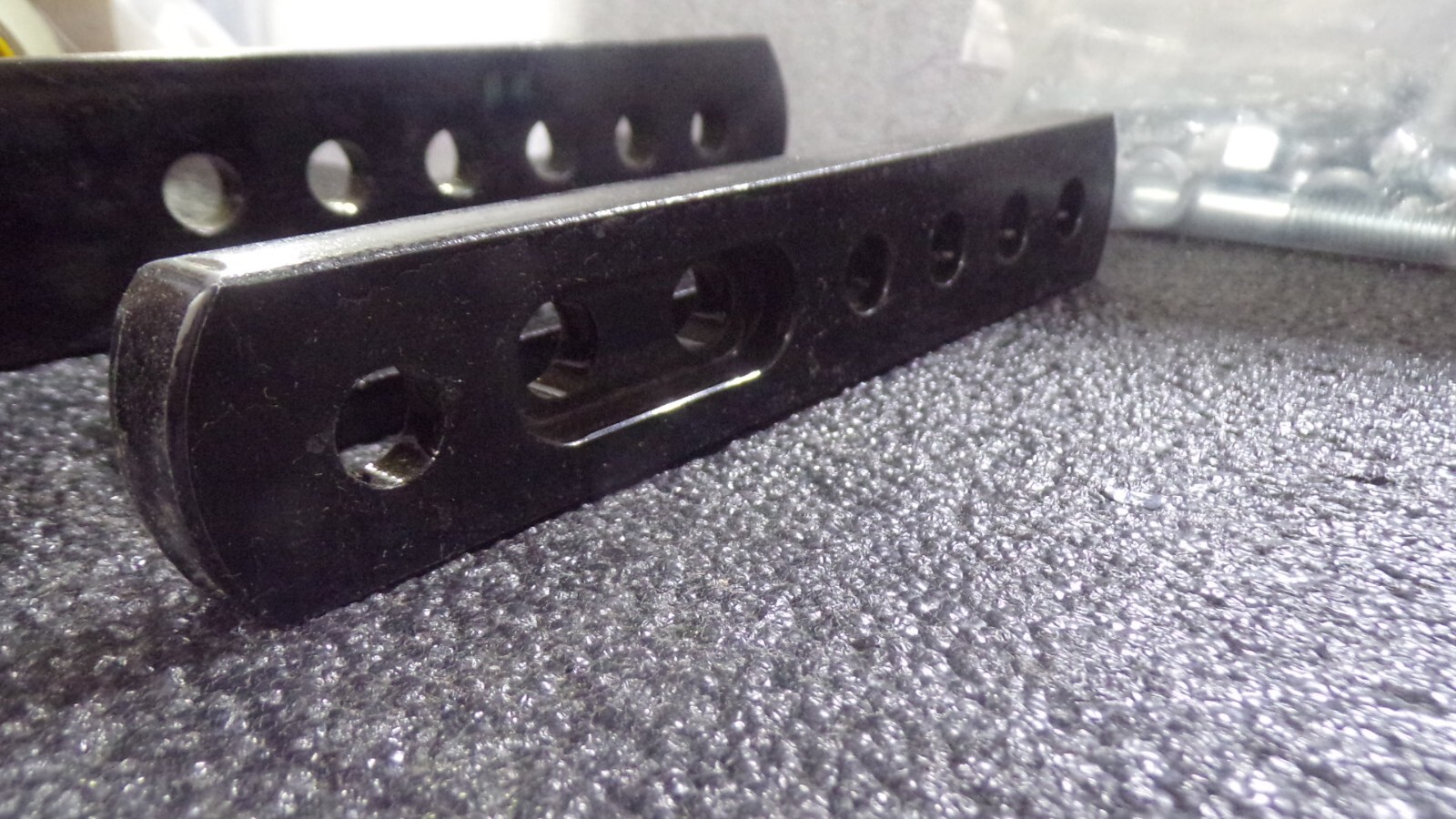Equal-i-zer Sway Control Bracket, 95-01-5600(G)