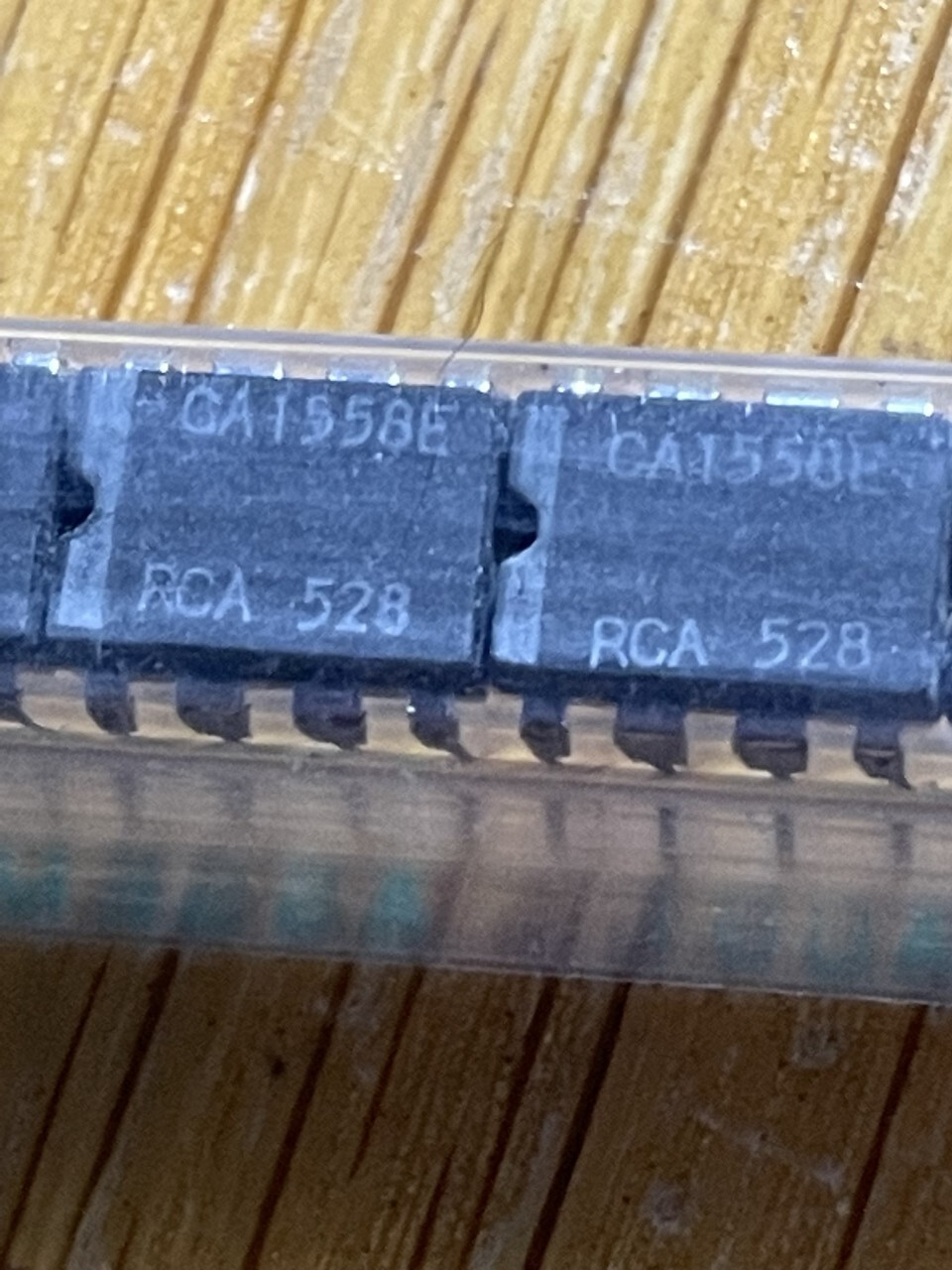 ONE RCA CA1558E, Dual High gain Operational amplifiers, PDIP8, -55 to 125