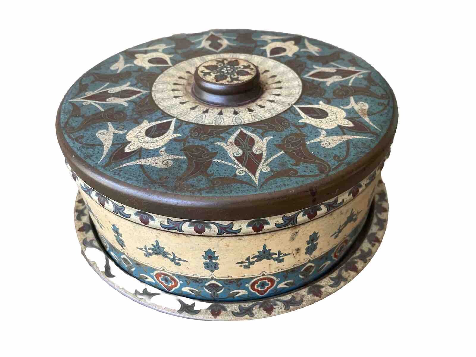 Vintage Metal Bisquit Tin