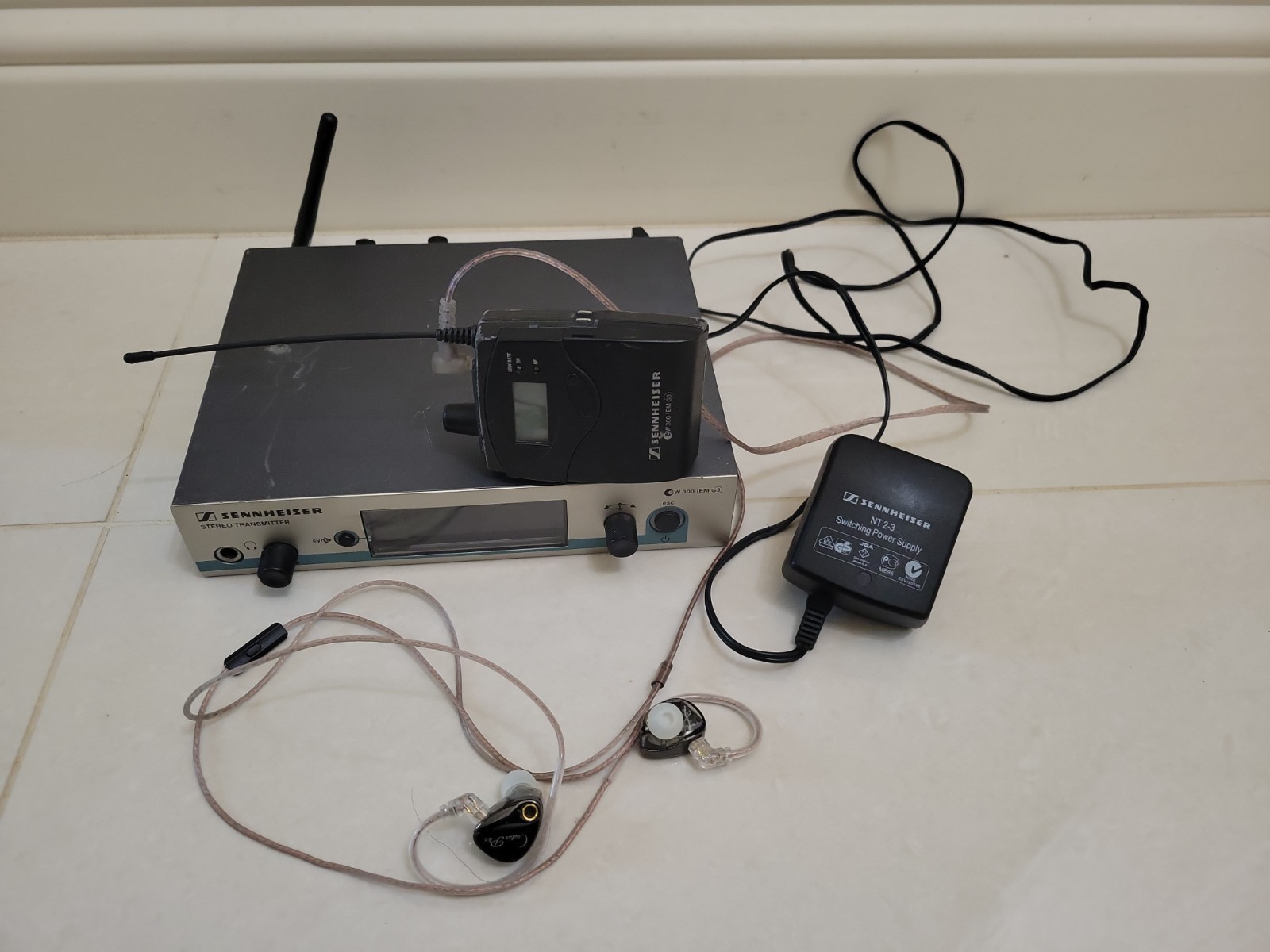 Sennheiser EW300 IEM G3 Wireless Stereo Audio Monitoring System_A: 516-558MHz