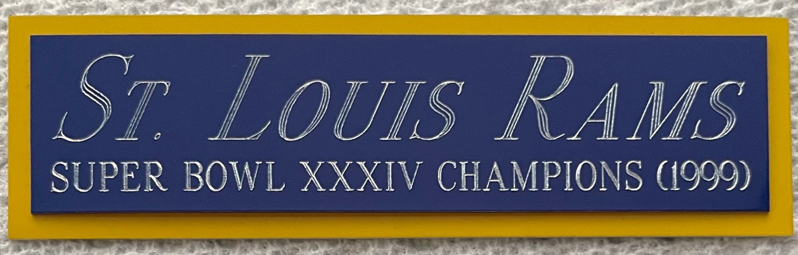 1999 ST. LOUIS RAMS CHAMPIONS NAMEPLATE FOR Signed Football JERSEY PHOTO HELMET