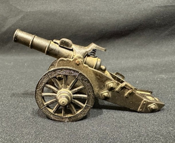 Vintage Alloy Metal Cannon On Wheels Collectible Pencil Sharpener