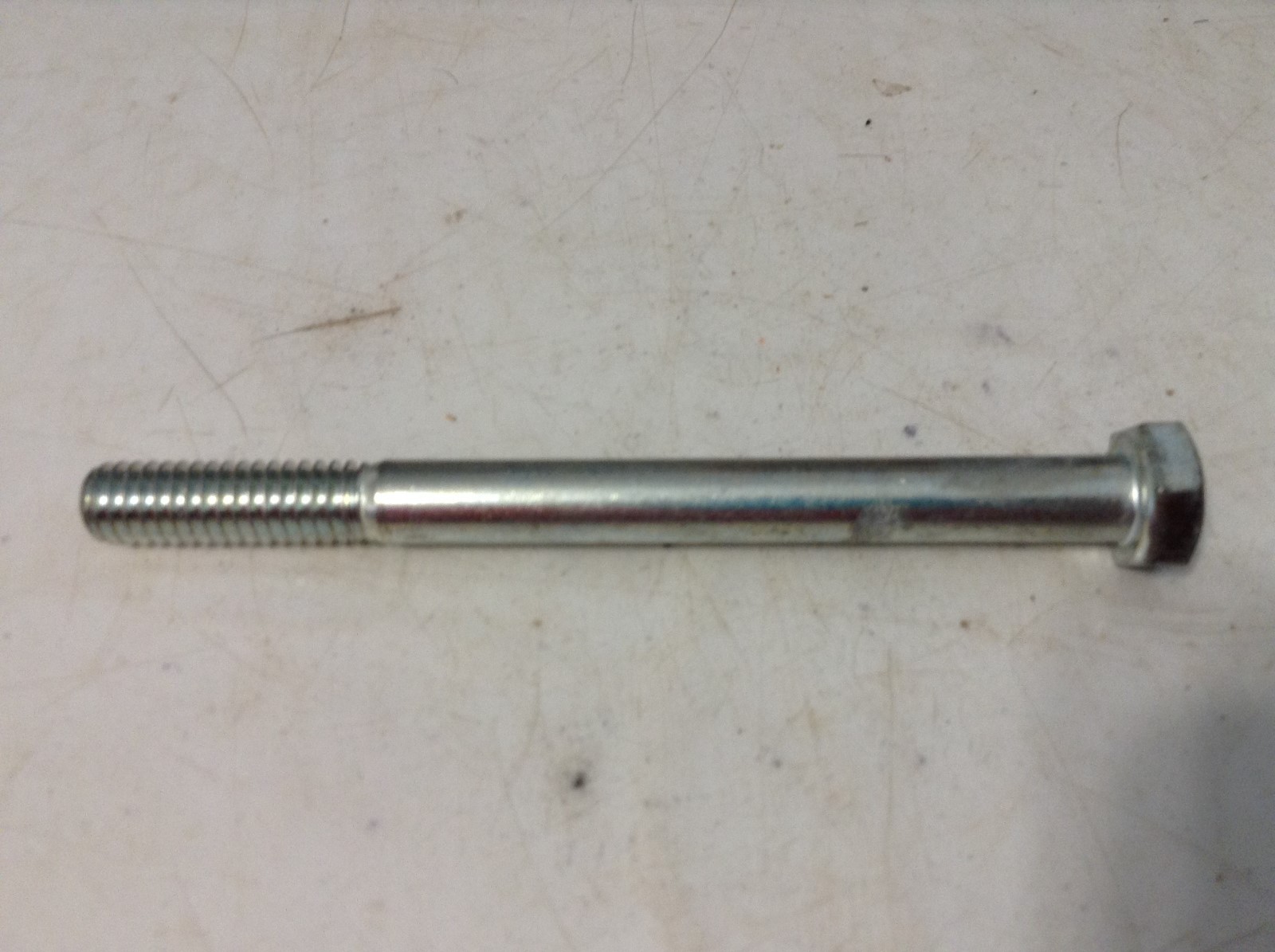 280444 - A New Bolt For A CaseIH 5120, 5130, 5140, 5150, 5220, 5230 Tractors