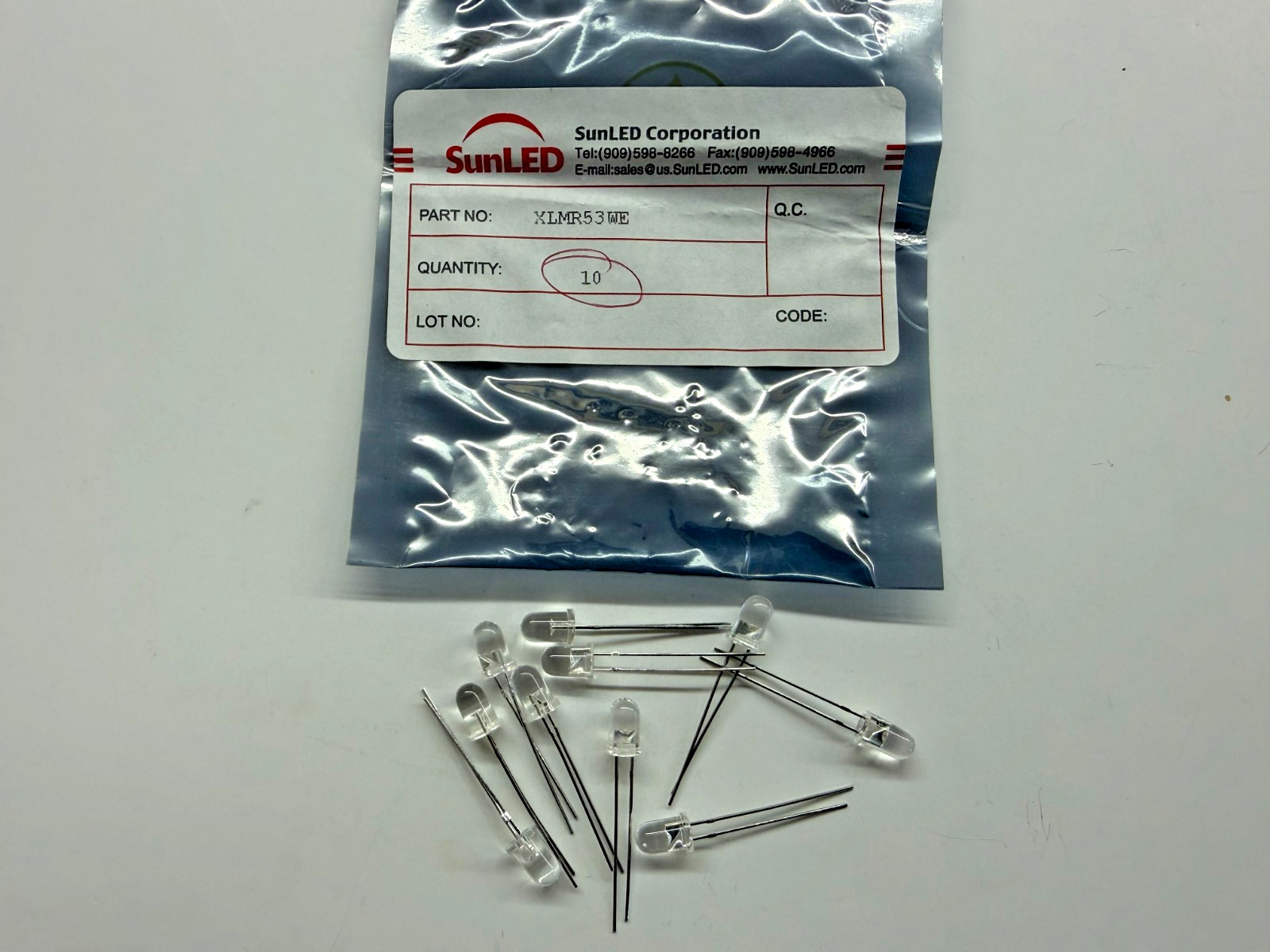 (10 PIECE LOT) XLMR53WE, Single Color LED, Red, Water Clear, T-1 3/4, 5mm