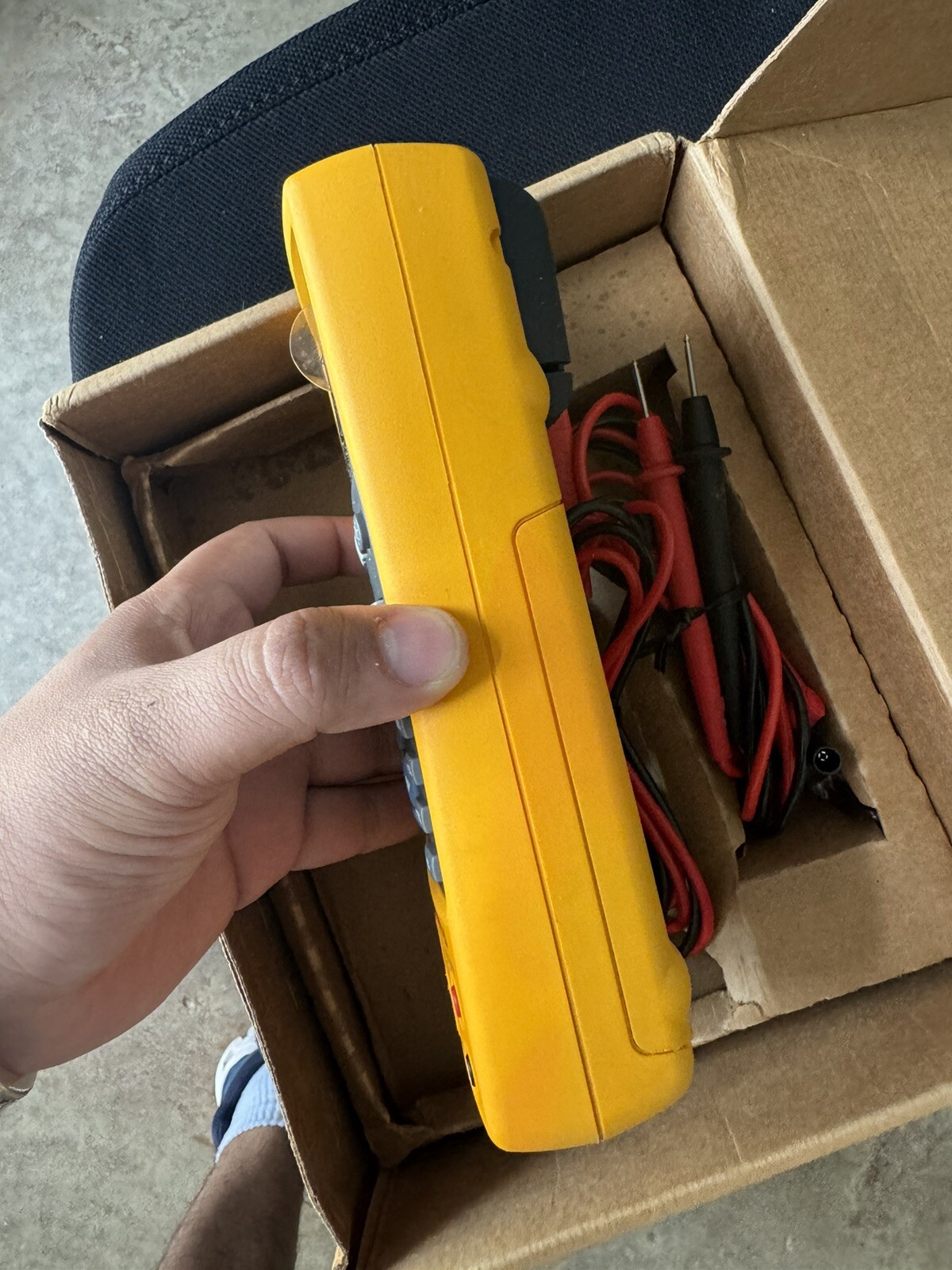 FLUKE 725 MULTIFUNCTION PROCESS CALIBRATOR W / FACTORY BOX -EXCELLENT CONDITION