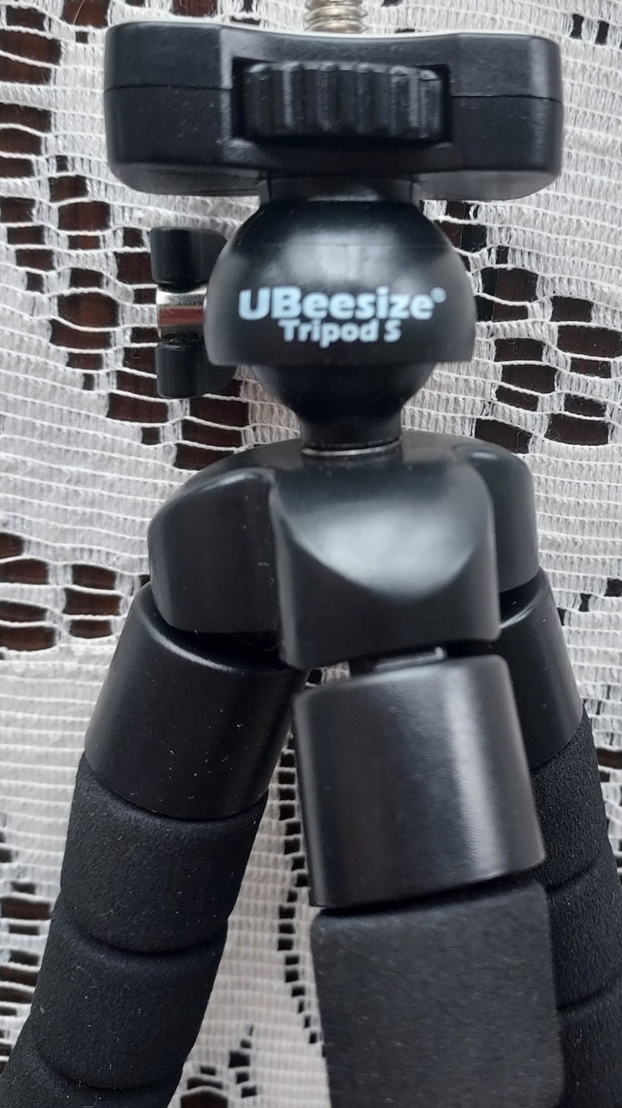 Ubeesize Tripod for Camera Great Condition