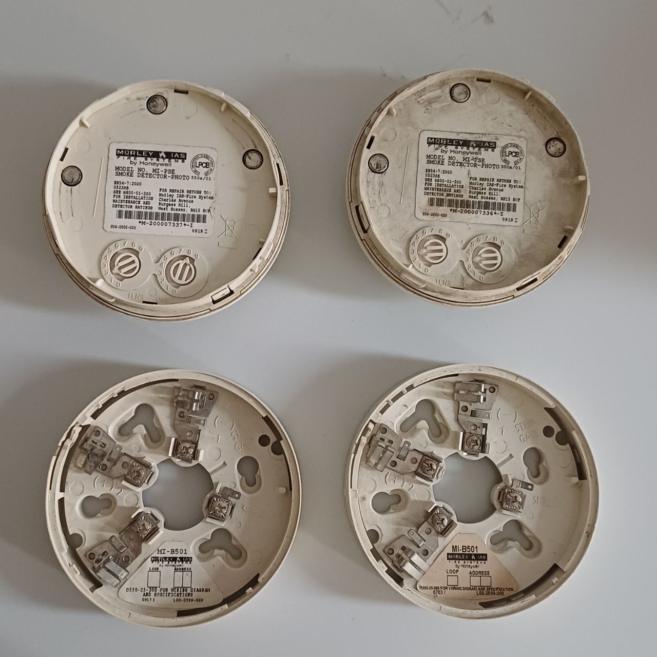 2pc Honeywell Morley MI-PSE Photoelectric Smoke Detector w/ MI-B501 Base