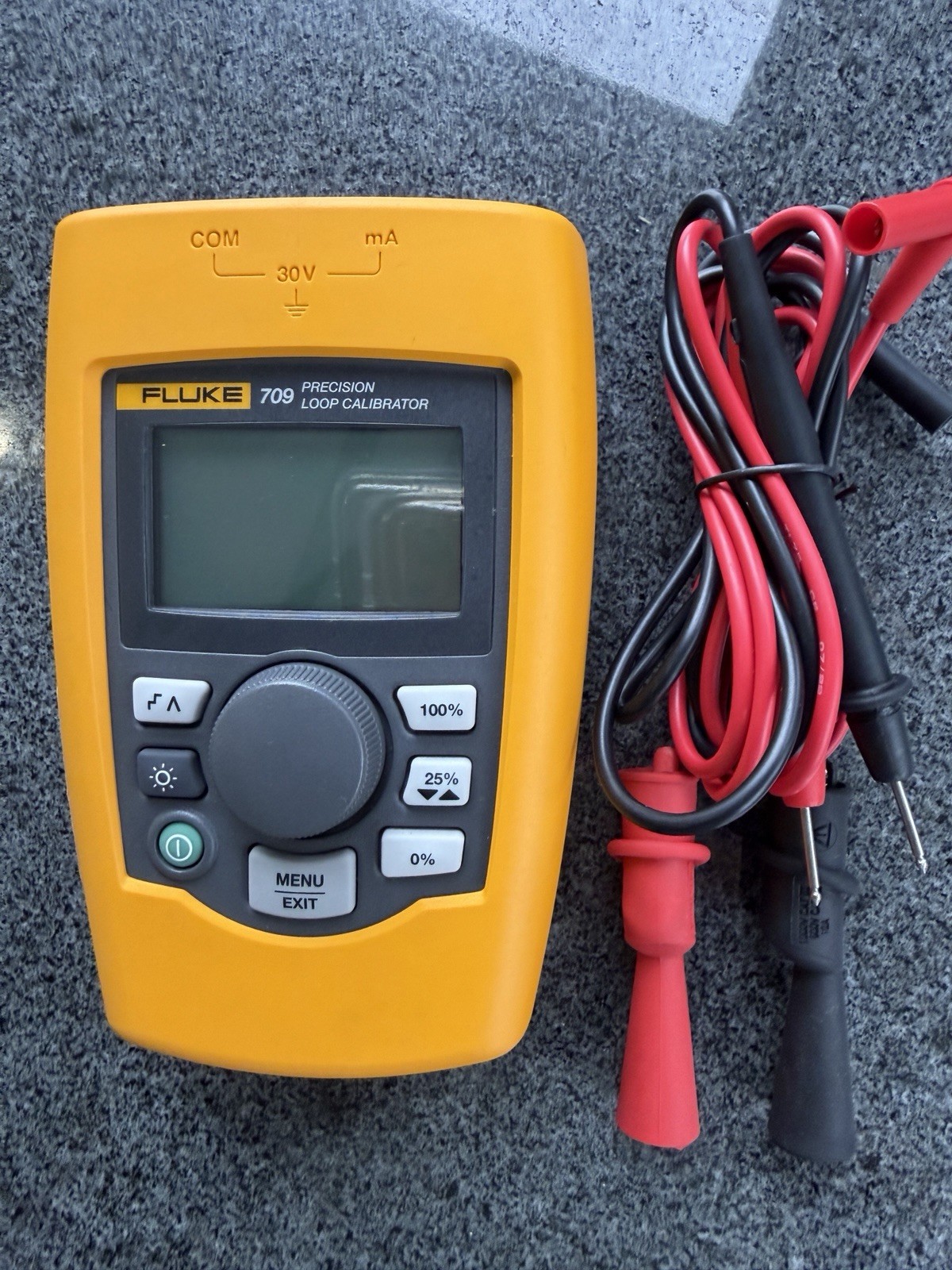 Fluke 709 Precision Loop Calibrator with HART Communications