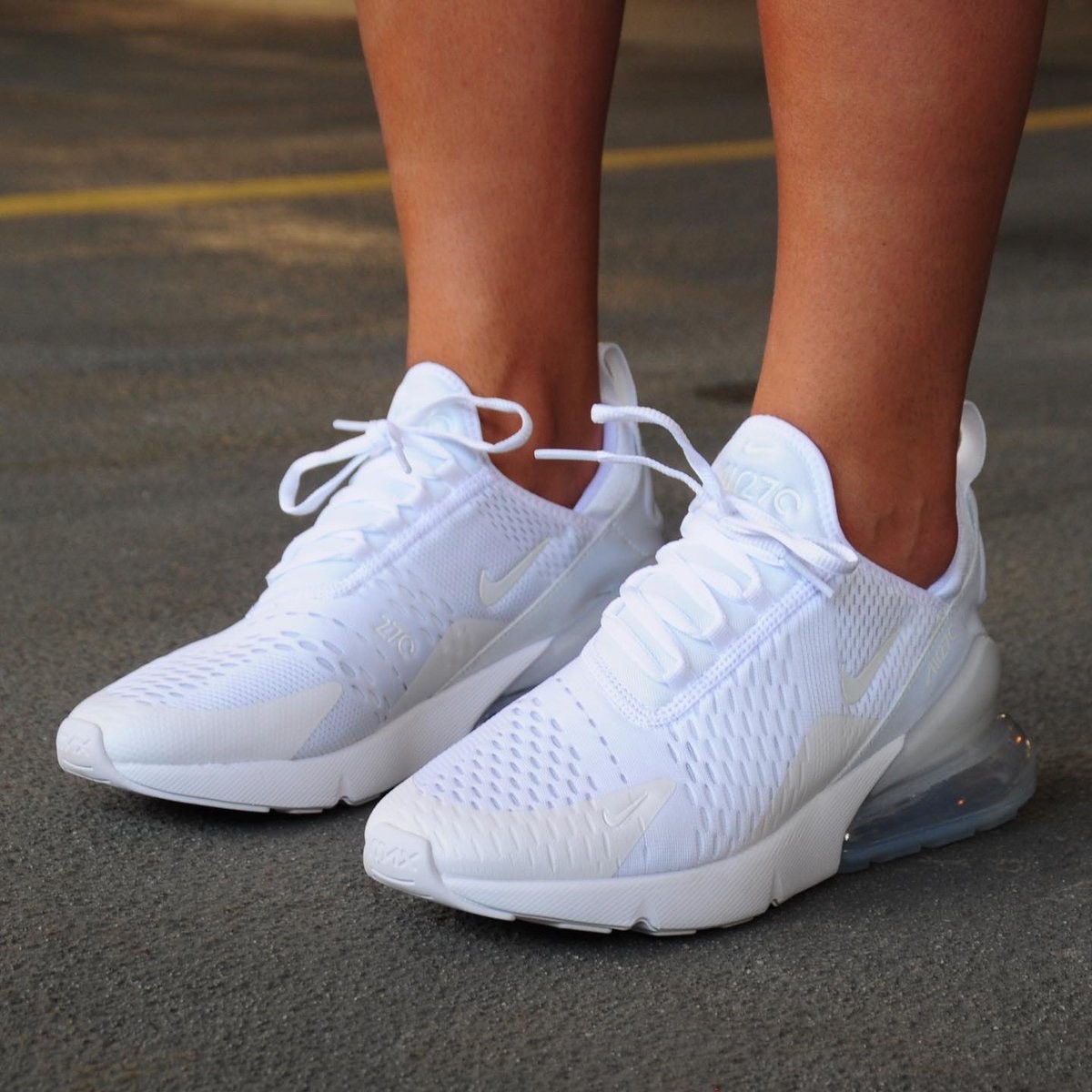 NIKE AIR MAX 270 WHITE YOUTH Size PS 13C-3Y GS 4Y-7Y Fit Women’s Size 943345-103