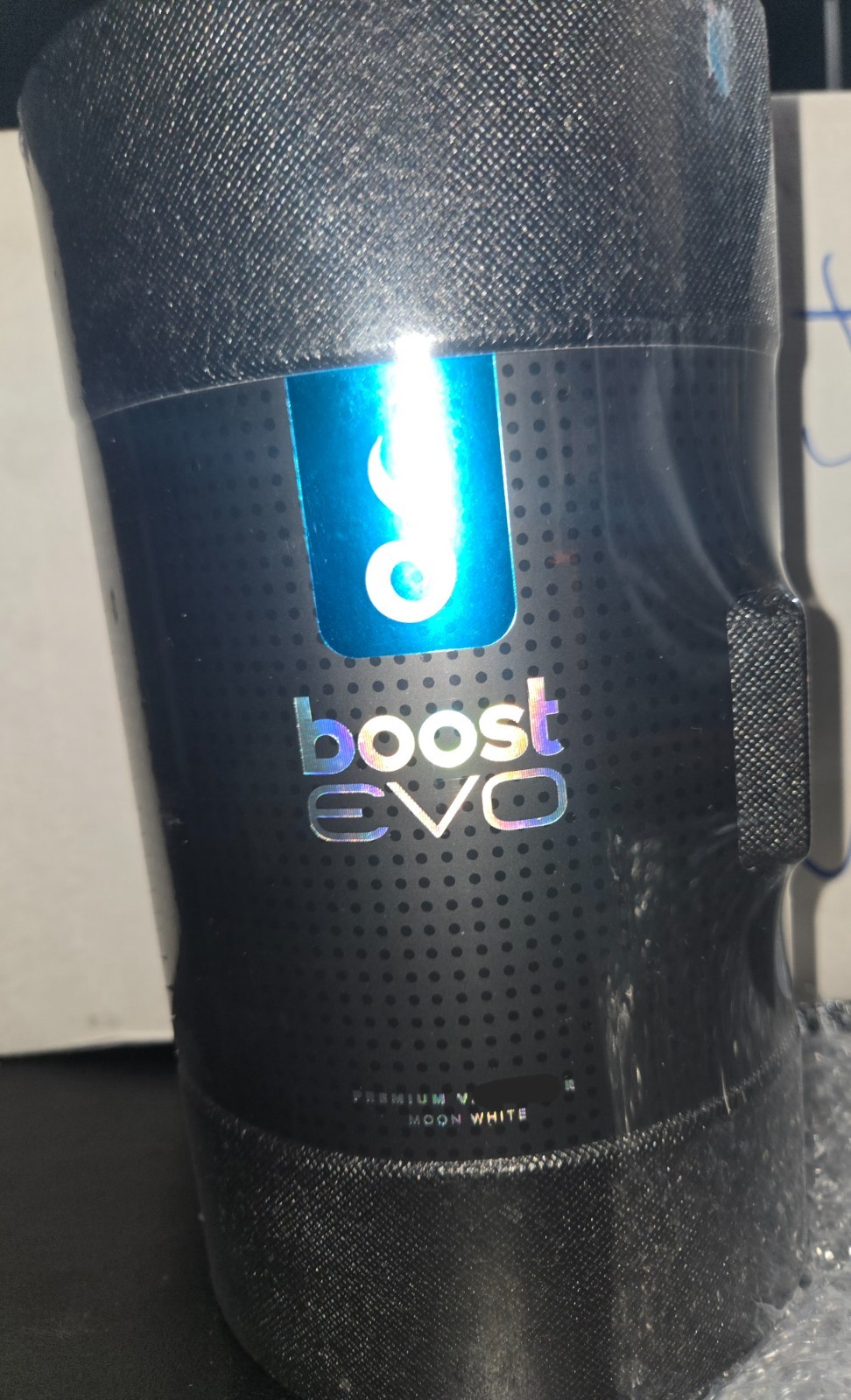 Boost evo in white