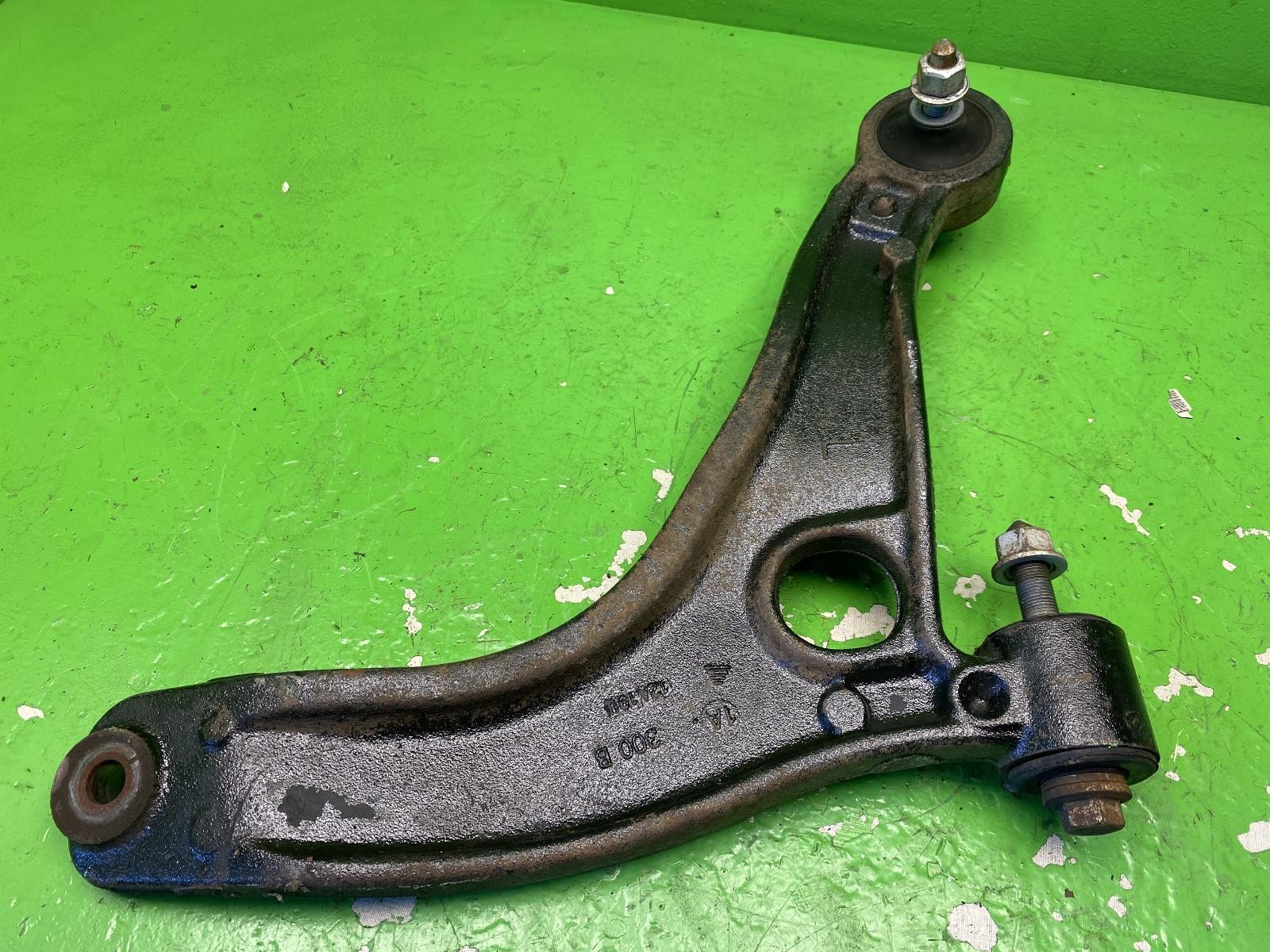 VAUXHALL MOVANO MASTER Left Front Lower Control Arm Mk3 10-20