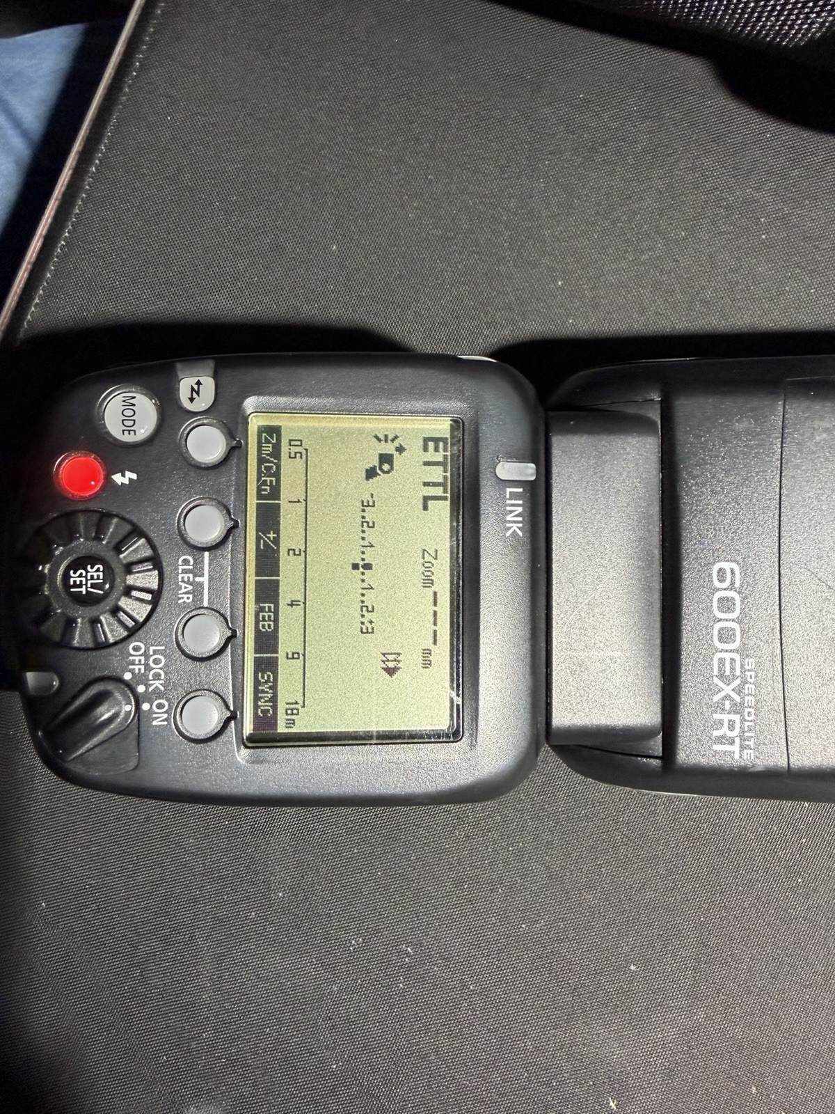 CANON 600 EX-RT SPEEDLIGHT FLASH USED AND WORKING PERFECTLY
