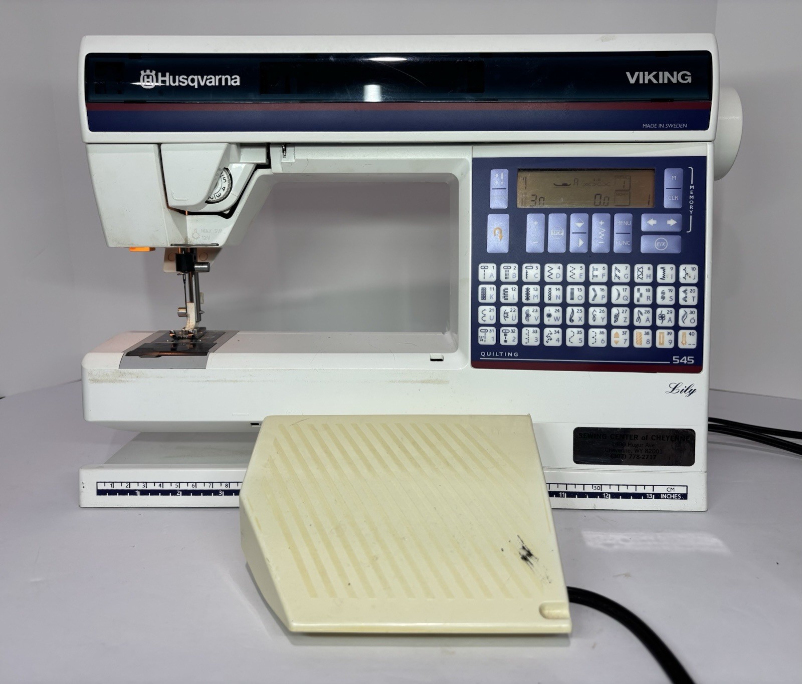 Husqvarna Viking Lily 545 Electronic Sewing Machine