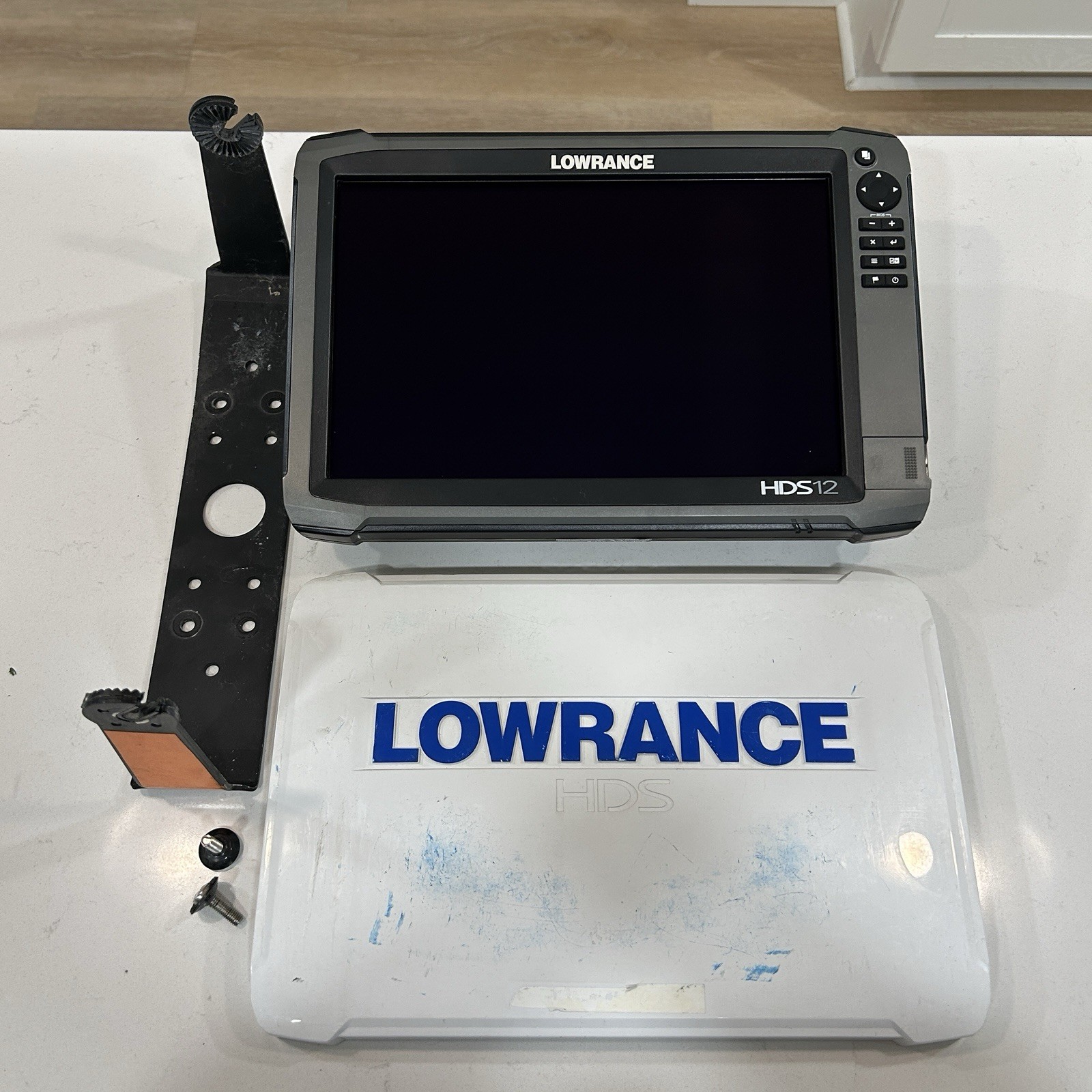 Lowrance HDS 12 GEN3 Touchscreen INSIGHT USA GPS/Fishfinder Depth Finder Display