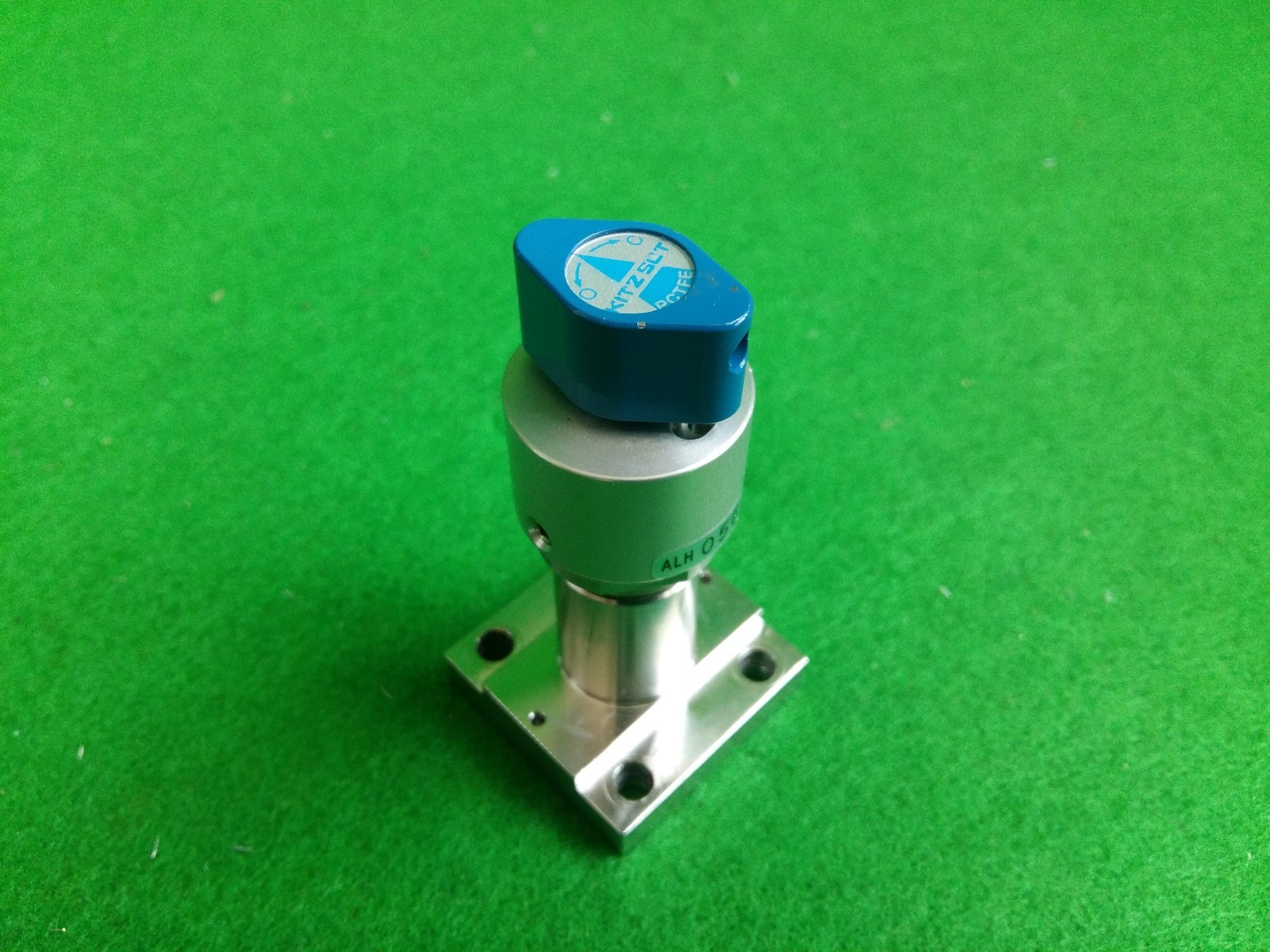 SCV KITZ SCT PCTFE 10K-1/4" SEP, USED