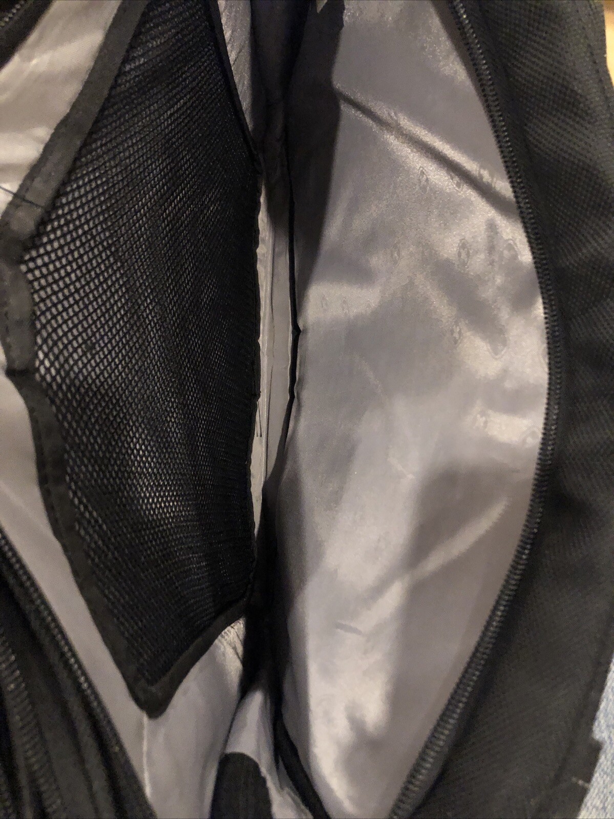 Swiss Gear Carrying Case for 17" Notebook - Black