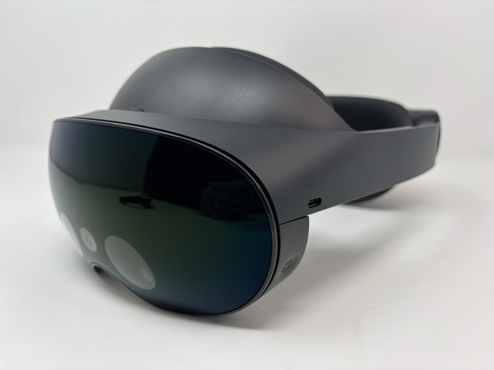 Meta Quest Pro VR 256GB Headset Only with Adapter and Charging Cable