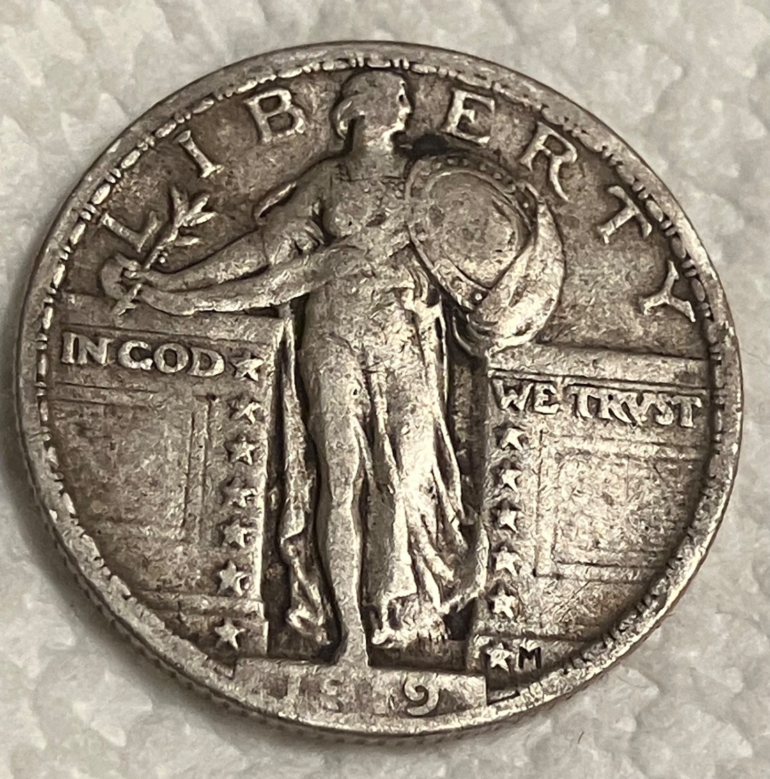 1919 P Standing Liberty Quarter 25¢ - 90% Silver ..... Very Nice Coin