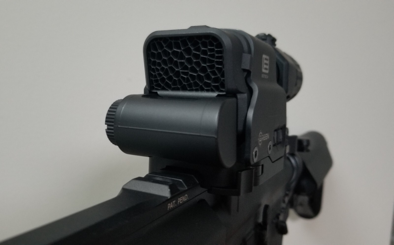 Stealth Designs EOTECH EXPS -ARD Anti-Reflection Device (With Organic Cells)