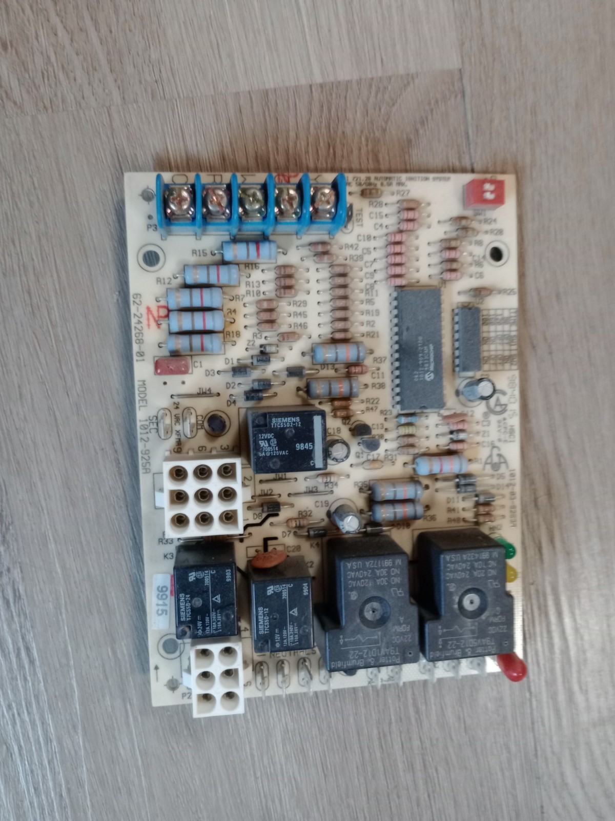 Rheem Ruud 62-24268-01 Circuit Board  1012-925A     (C-2)