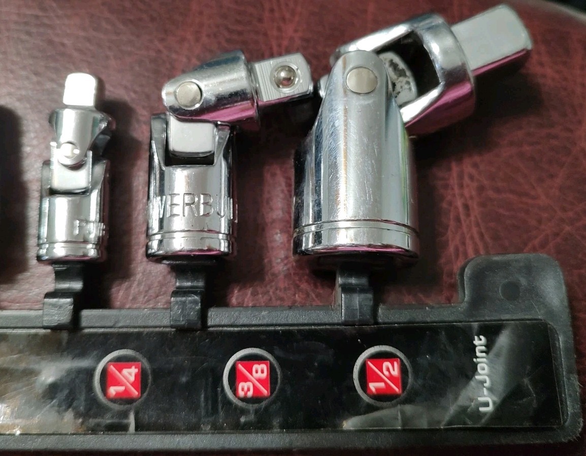 Powerbuilt 7 Piece Universal Joint and Socket Adaptor Set