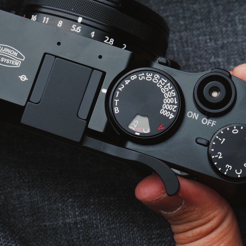 Finger Thumb Skin Grip Hot Shoe Cover Handle For Fuji X100VI Fujifilm X-100VI