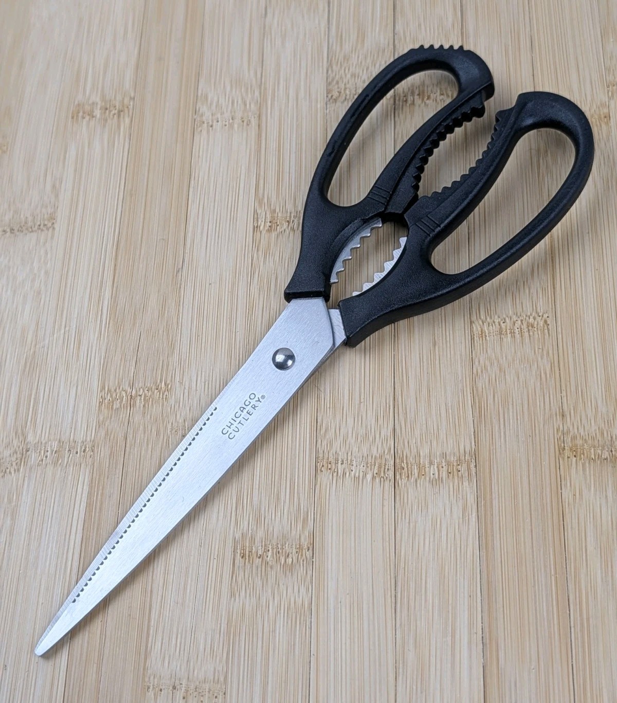 CHICAGO CUTLERY Kitchen SHEARS/SCISSORS Jar Opener Handle, Stainless Steel Blade